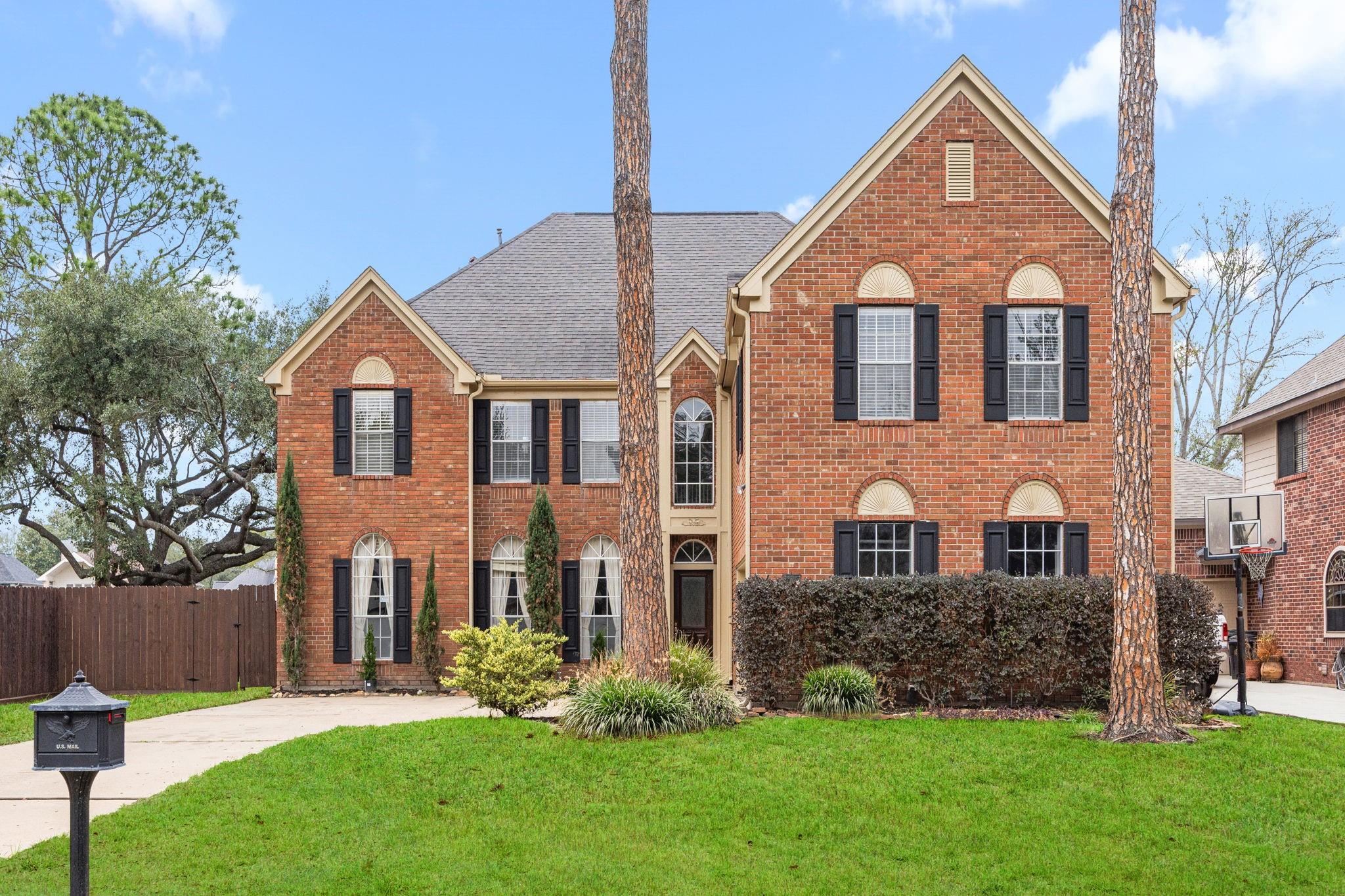 7915 Capri Circle Property Photo 1
