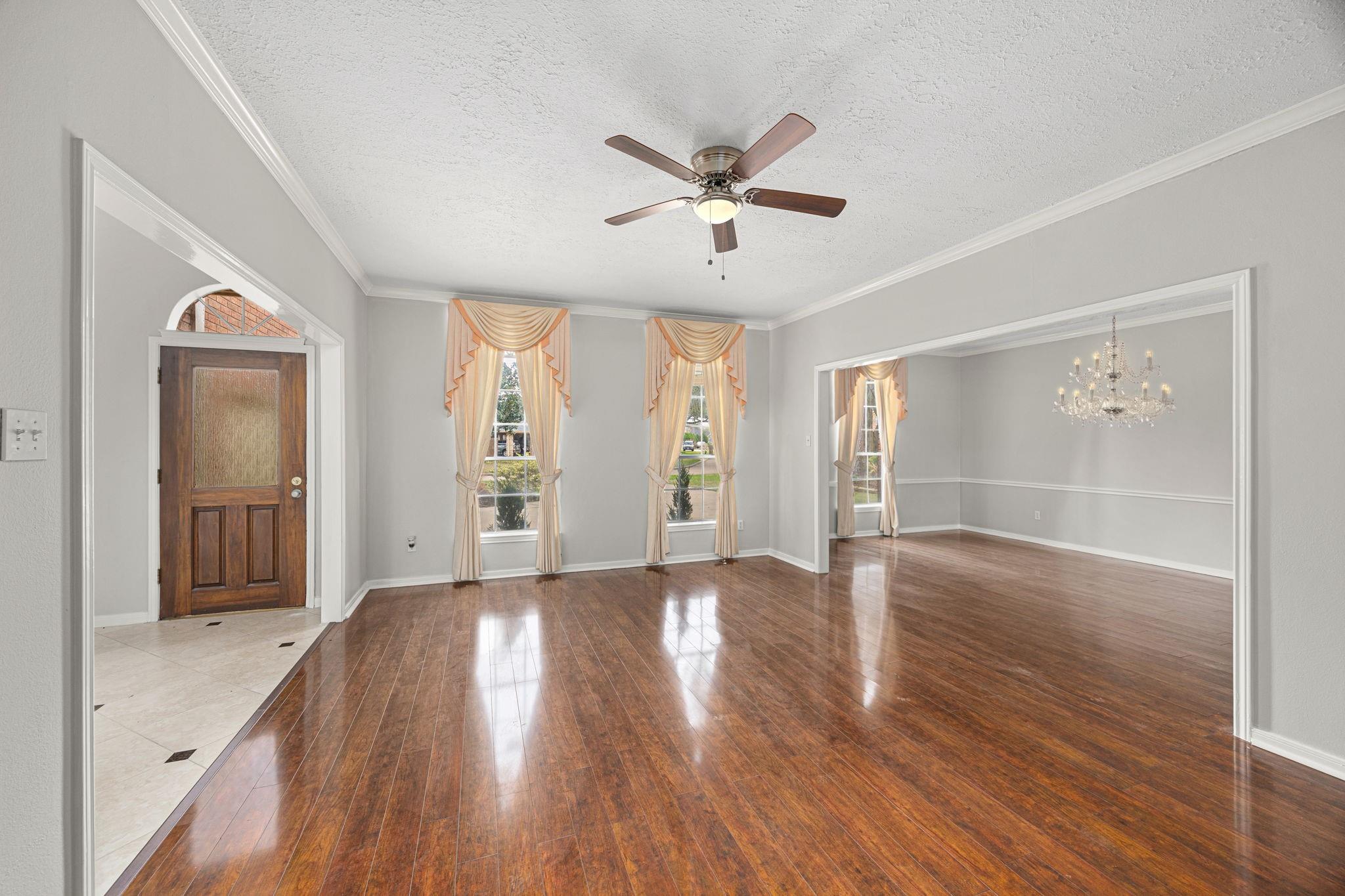7915 Capri Circle Property Photo 7