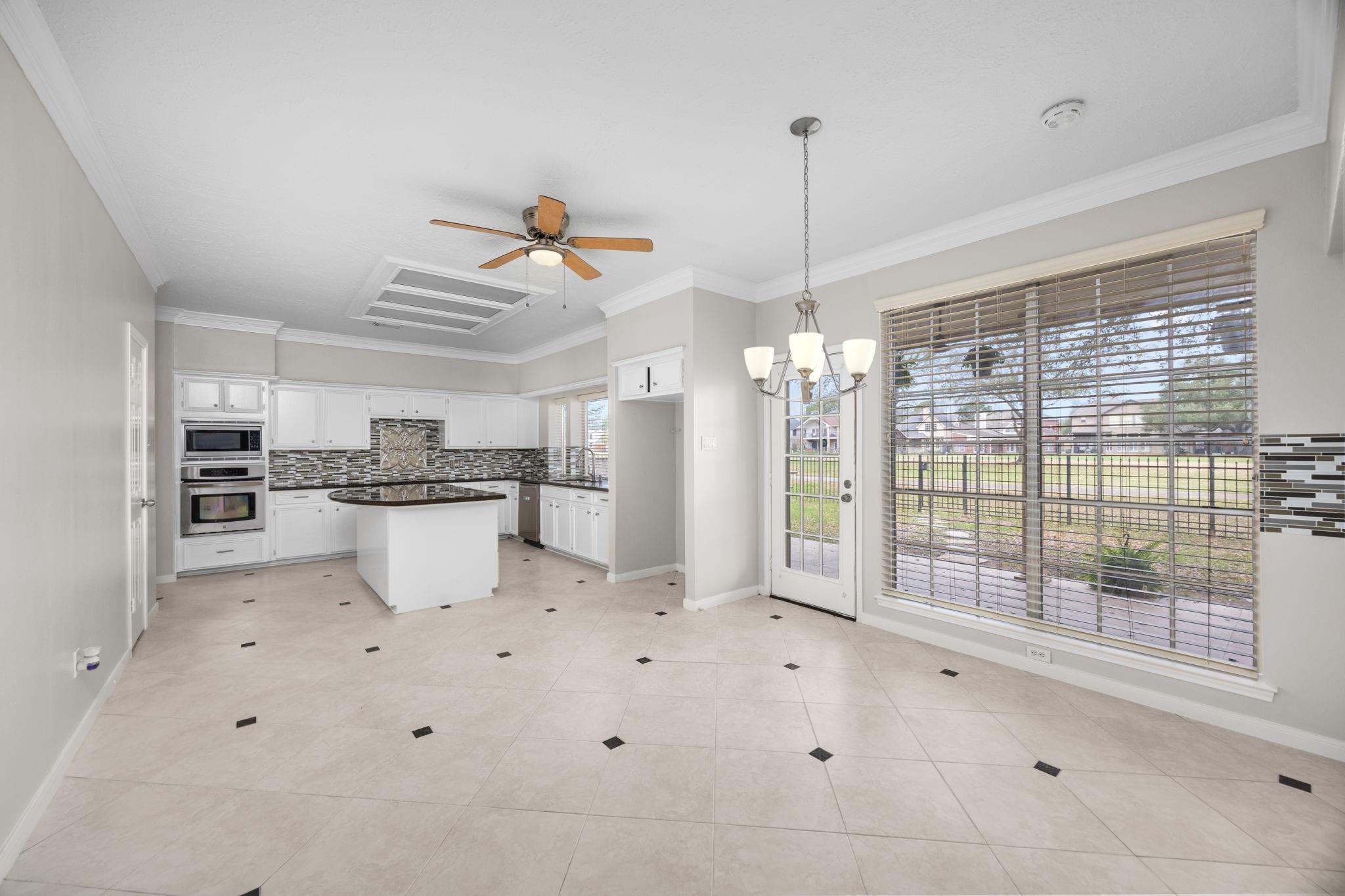 7915 Capri Circle Property Photo 16