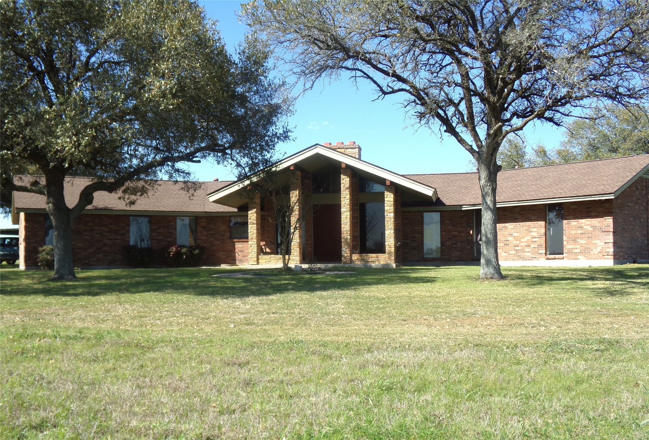 1931 Bruno Road Property Photo