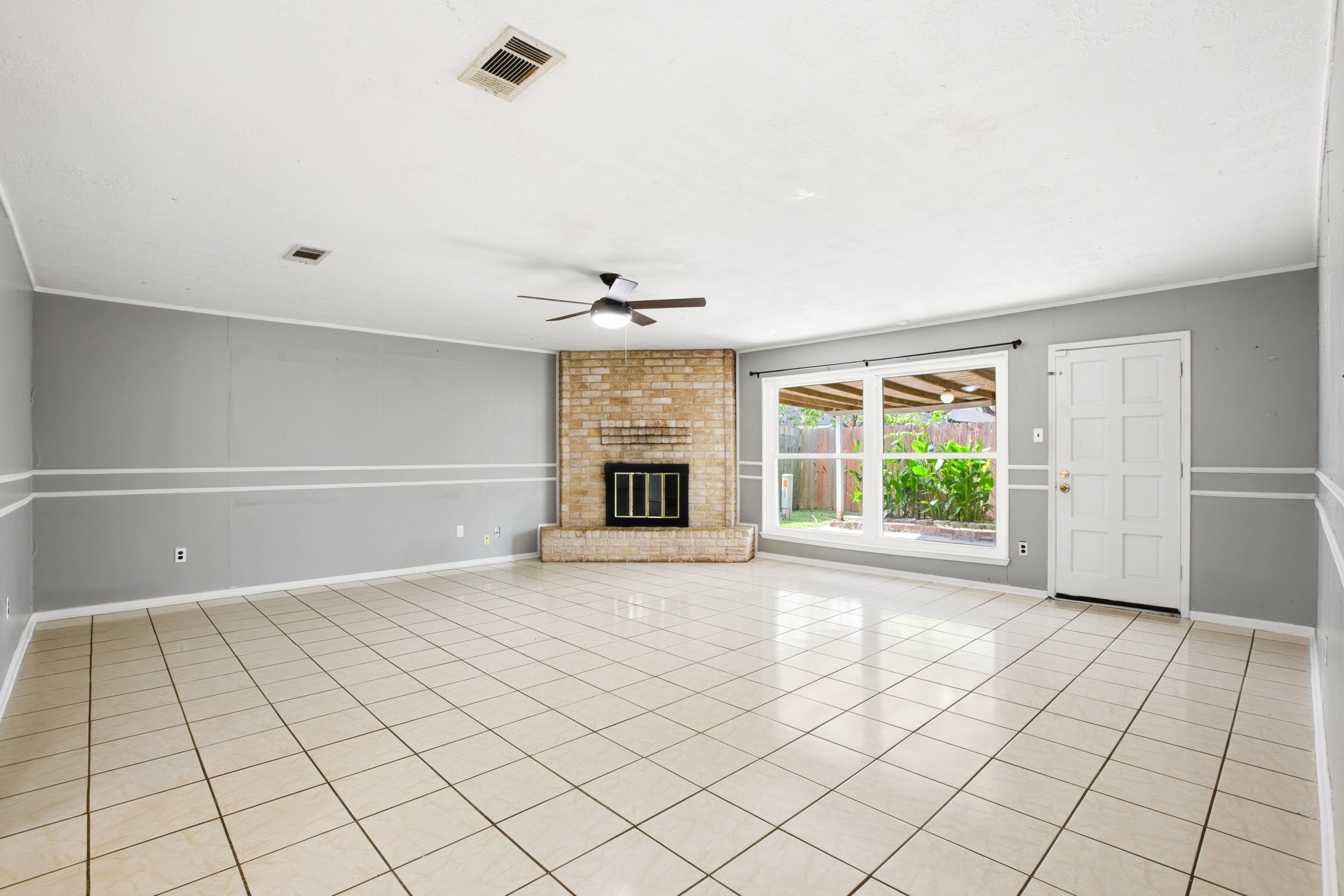16507 Cairngorm Drive Property Photo 9