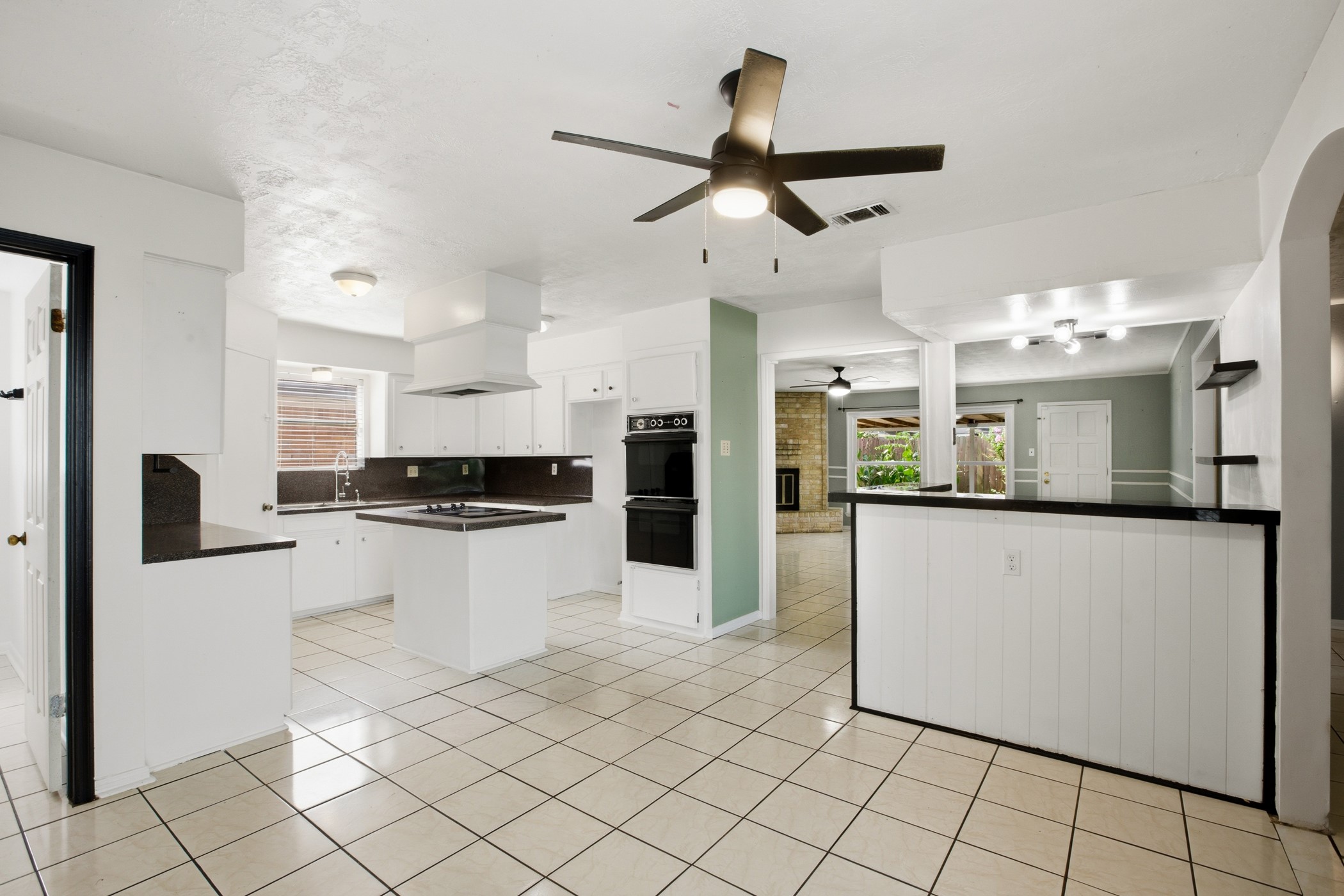 16507 Cairngorm Drive Property Photo 18