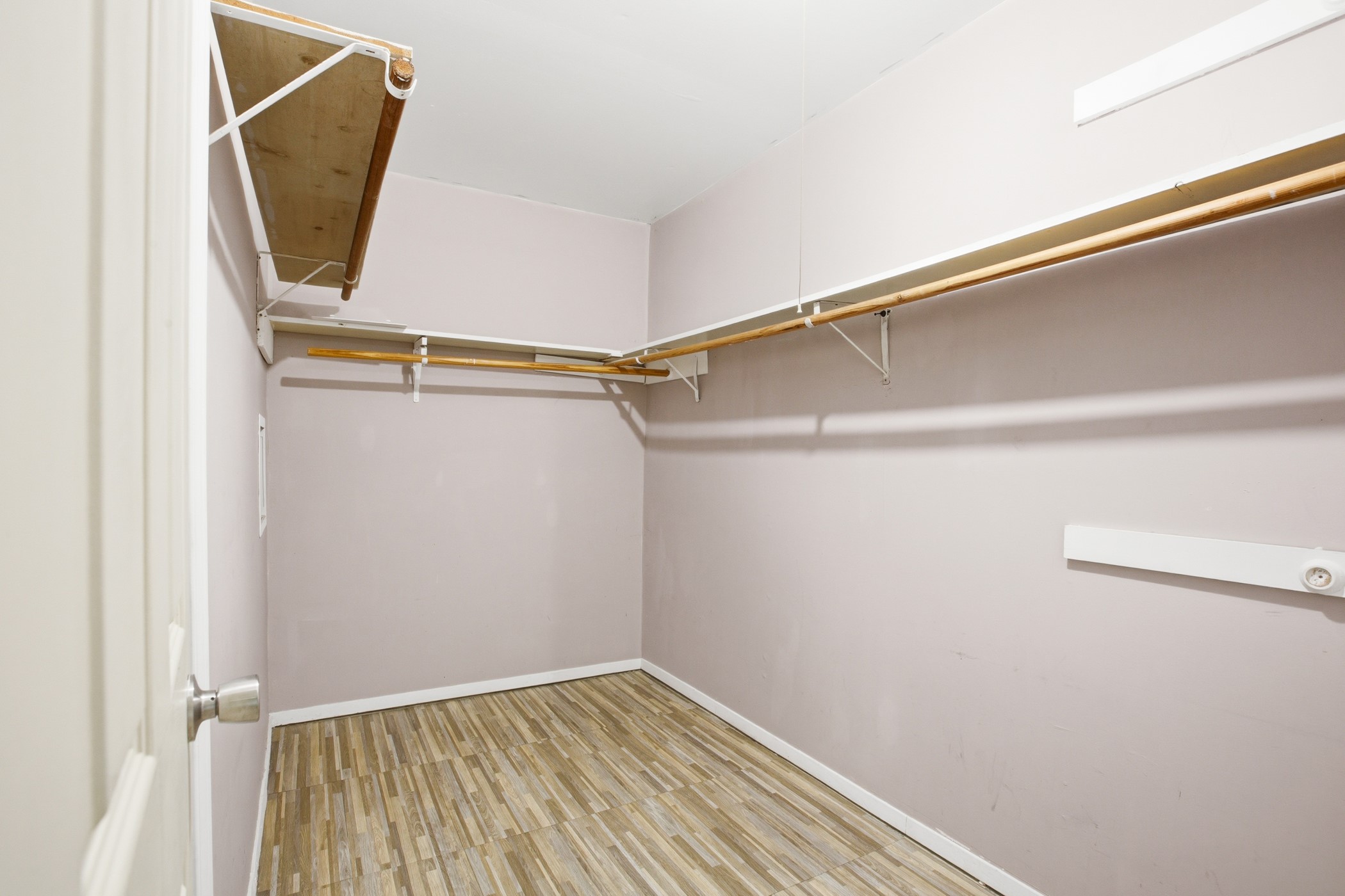 16507 Cairngorm Drive Property Photo 24