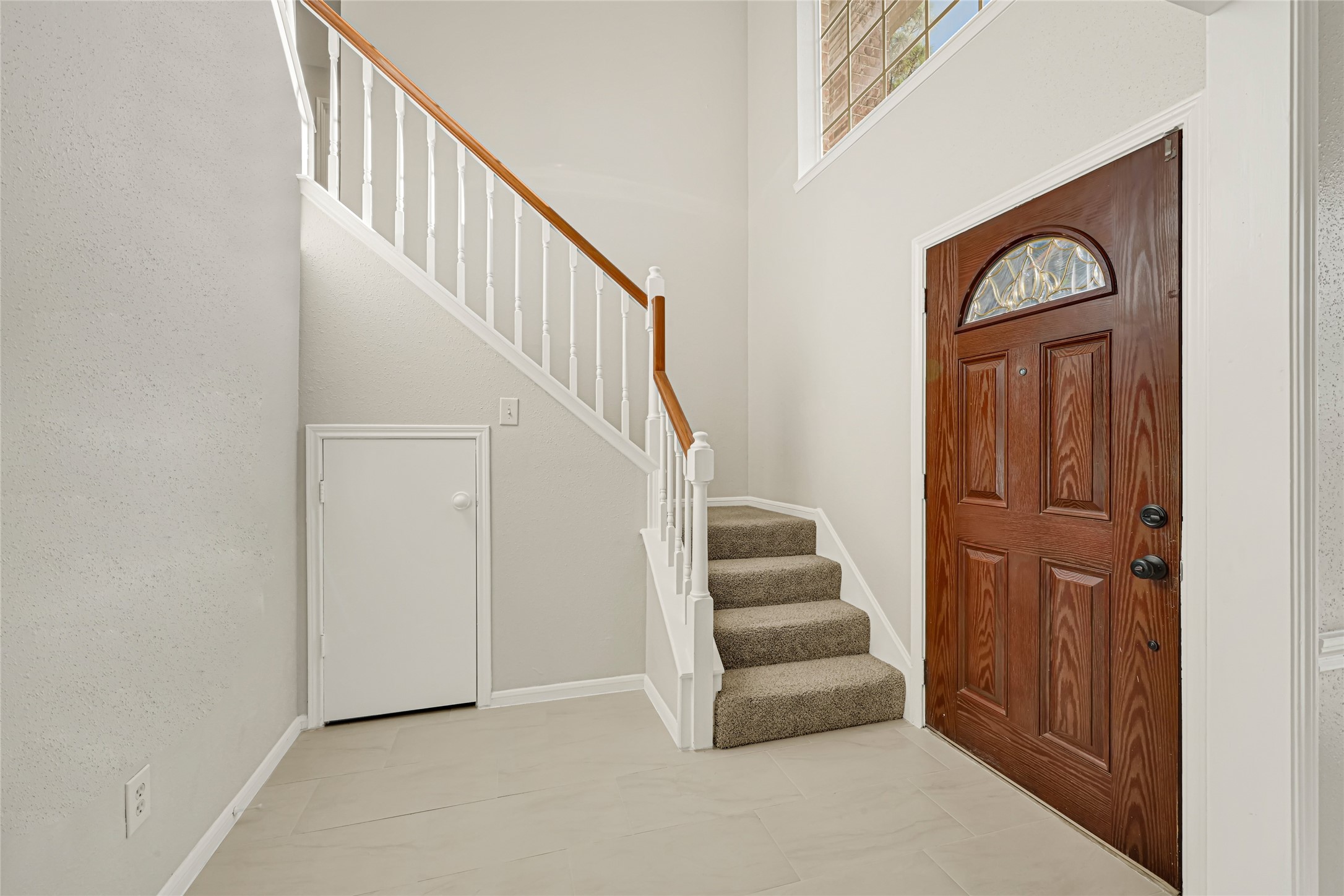 1627 Mabry Mill Road Property Photo 3
