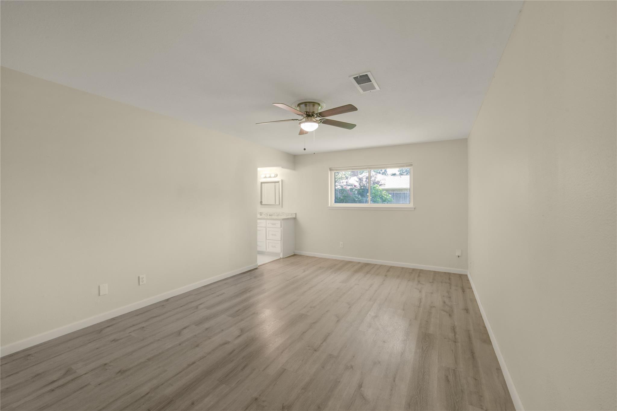 13615 Pepper Knoll Drive, Houston Tx 77065 Property Photo 13