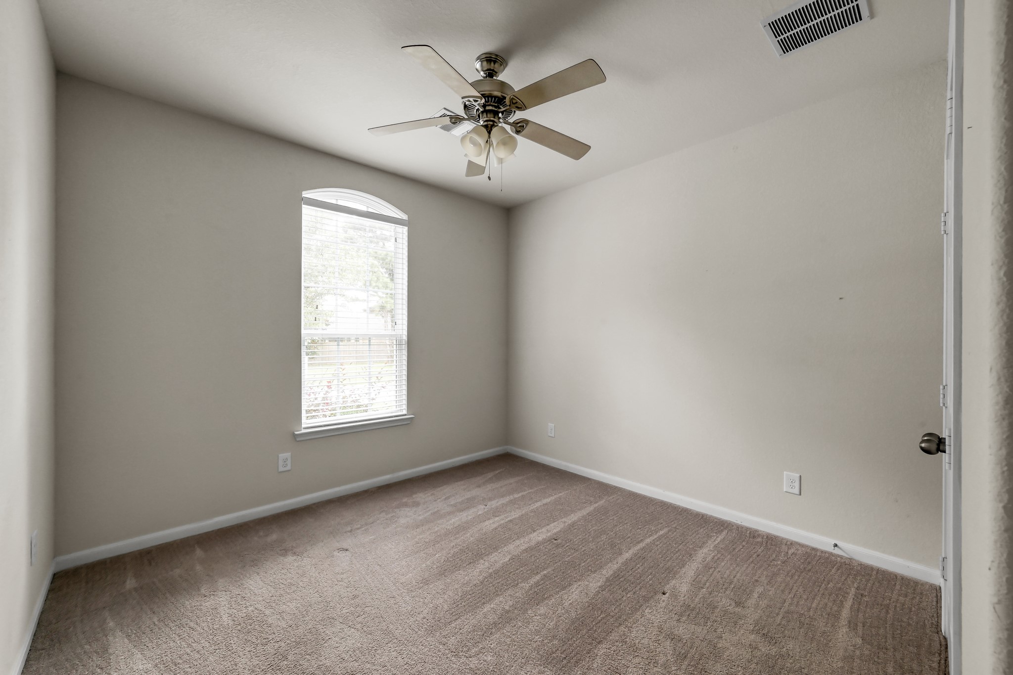 127 Forest Heights Lane Property Photo 14