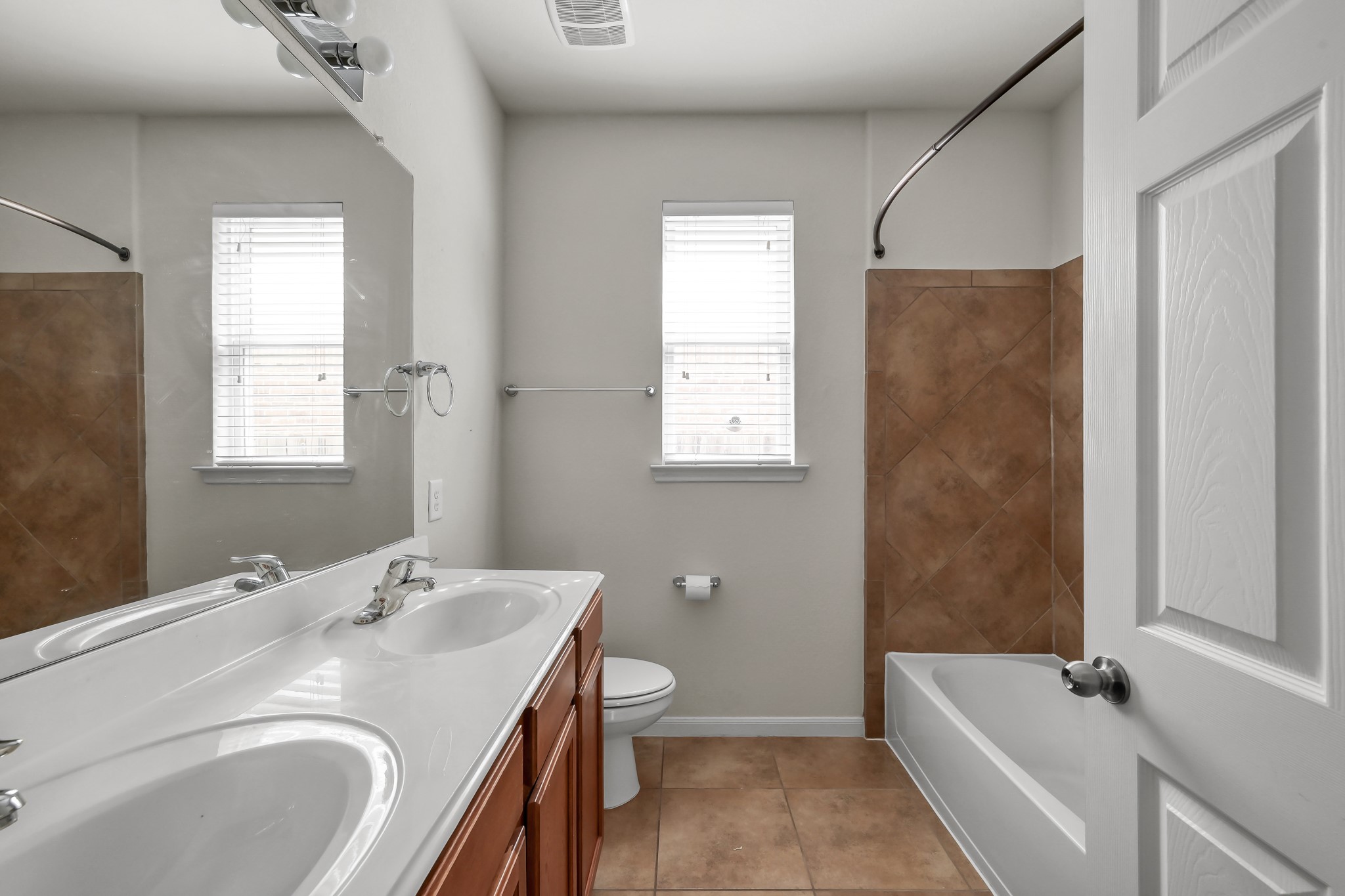 127 Forest Heights Lane Property Photo 16