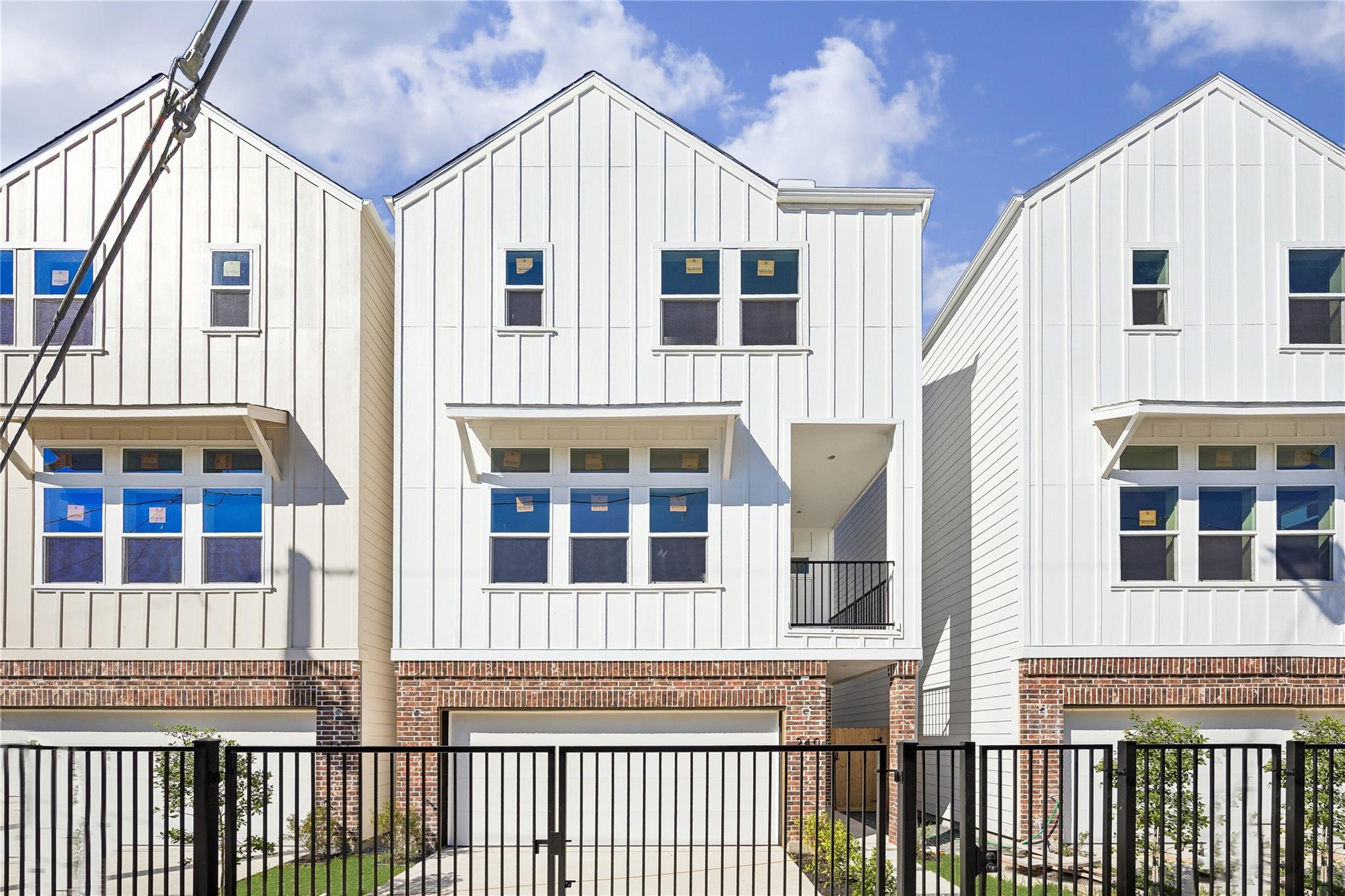 6705 Zaken Road, Houston Tx 77091 Property Photo 1