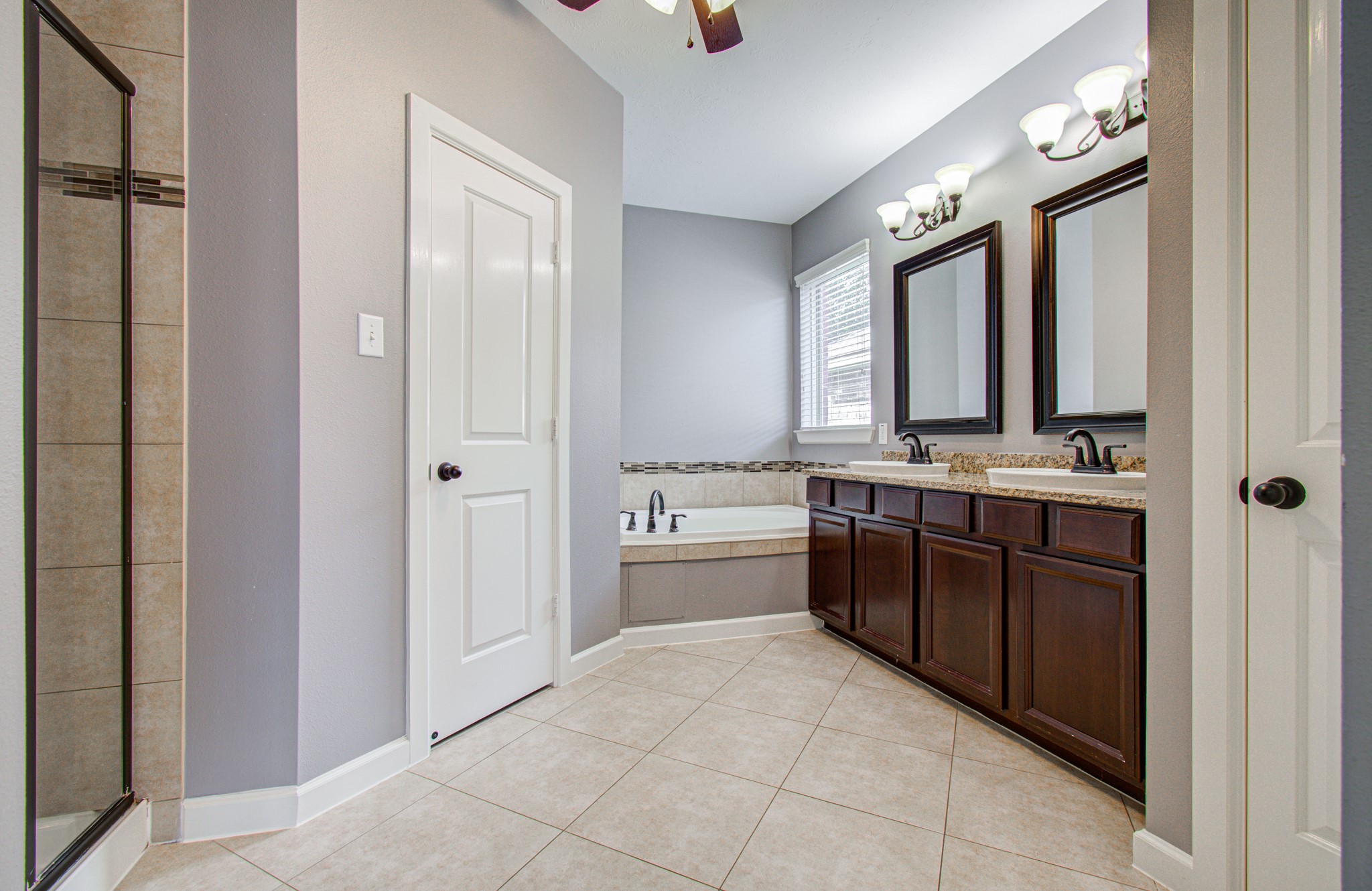 12935 Northpointe Bend Drive Property Photo 7