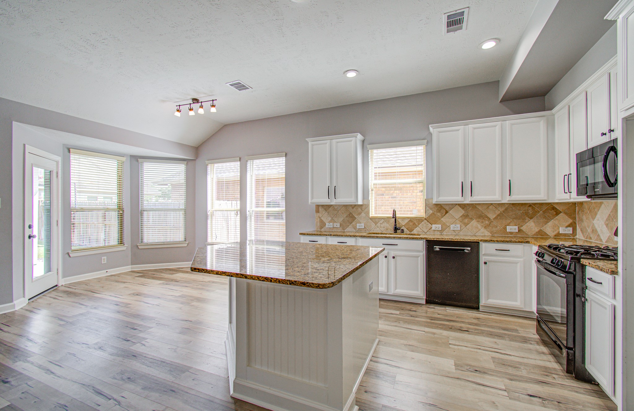 12935 Northpointe Bend Drive Property Photo 25