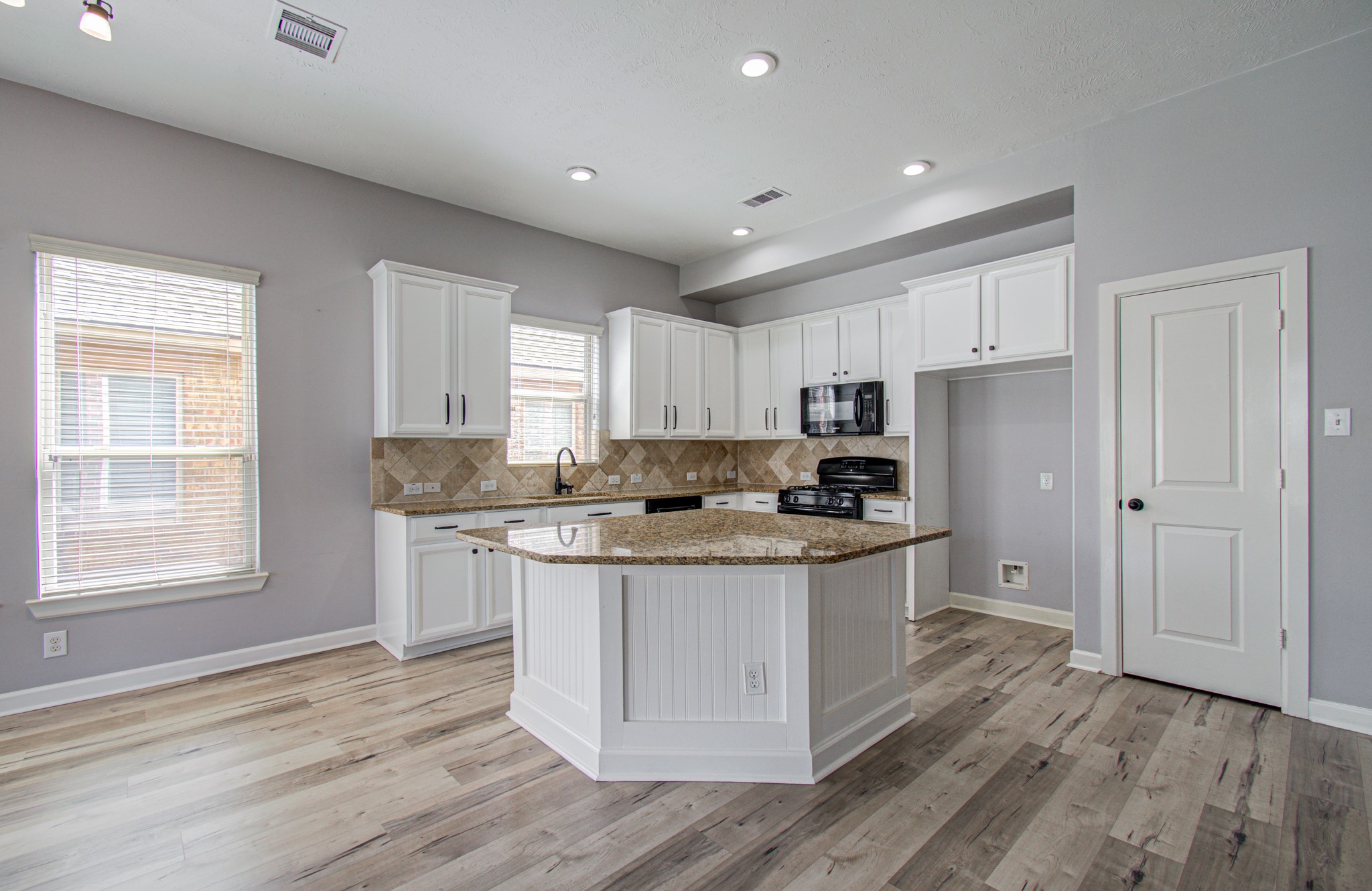 12935 Northpointe Bend Drive Property Photo 28