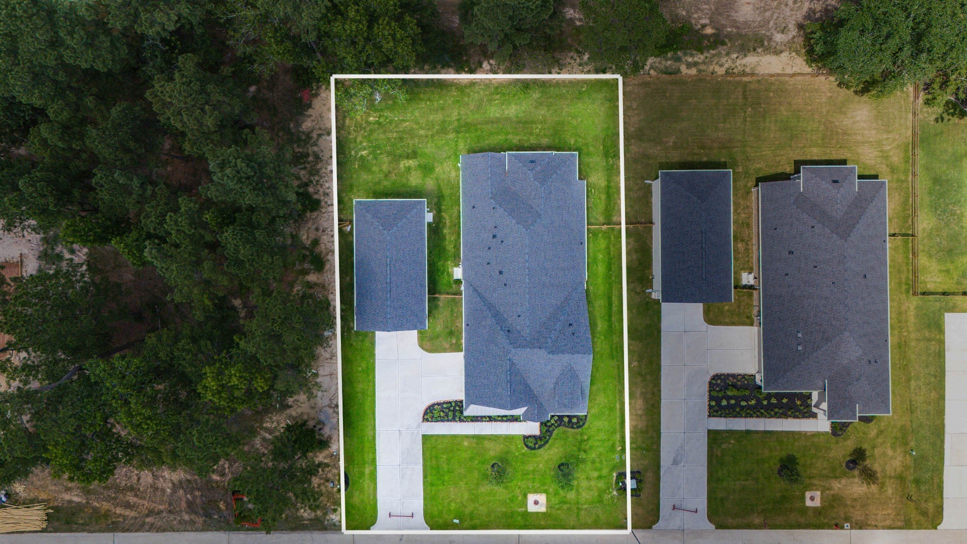 17732 Gold Saddle Lane Property Photo 2