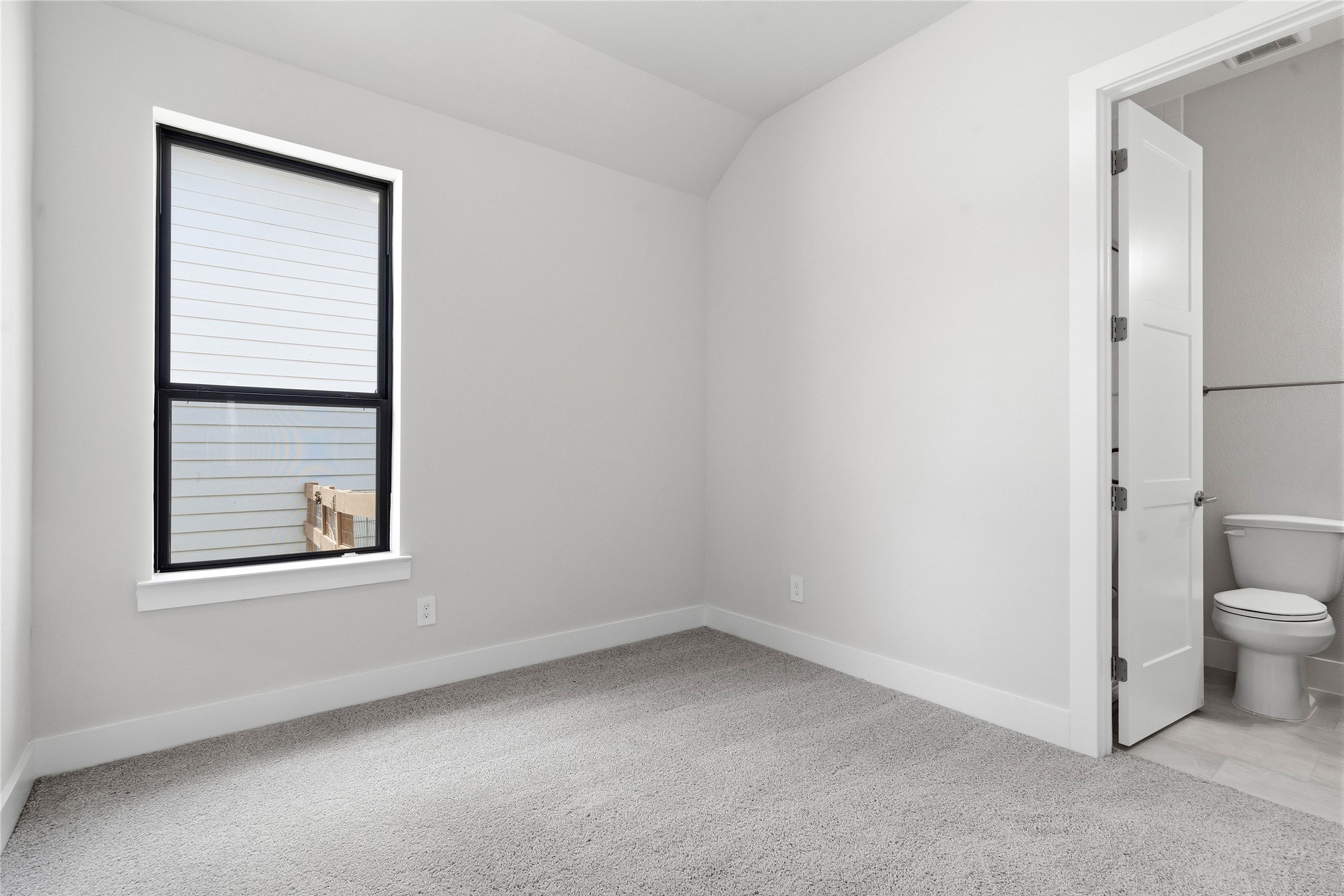 17732 Gold Saddle Lane Property Photo 16