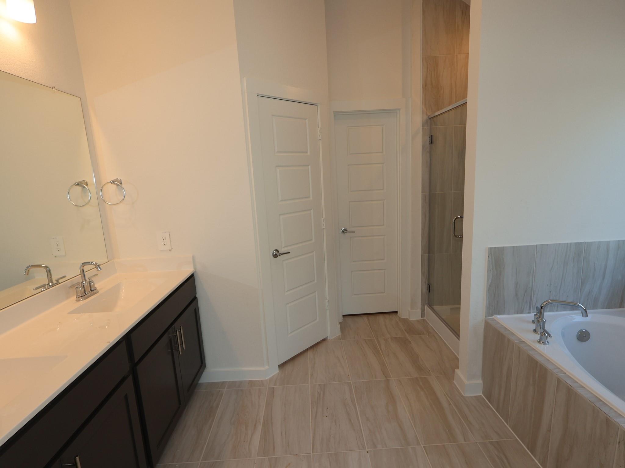 554 Bluebell Maiden Court, Magnolia Tx 77354 Property Photo 5