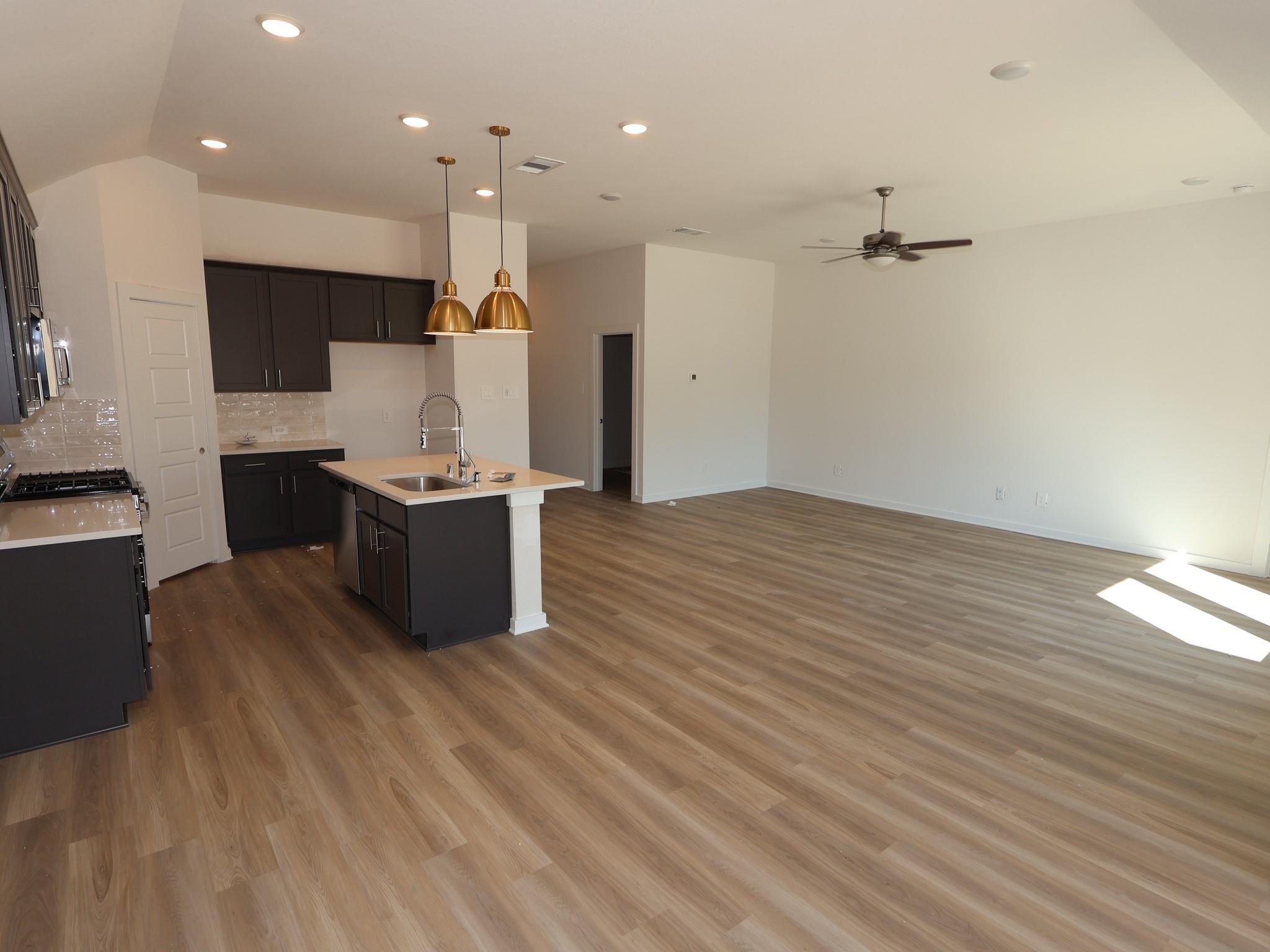 554 Bluebell Maiden Court, Magnolia Tx 77354 Property Photo 11