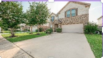 223 Sintra Lake Way Property Photo 2