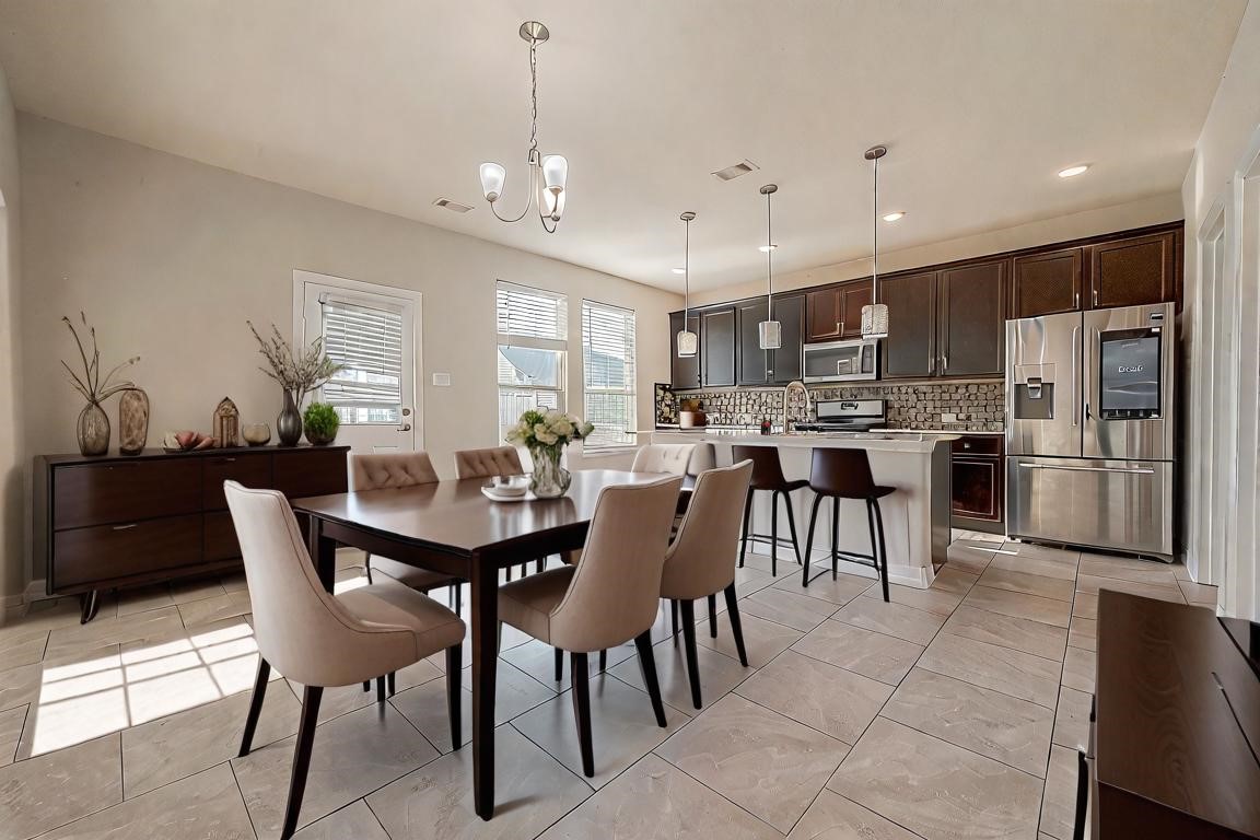 223 Sintra Lake Way Property Photo 9