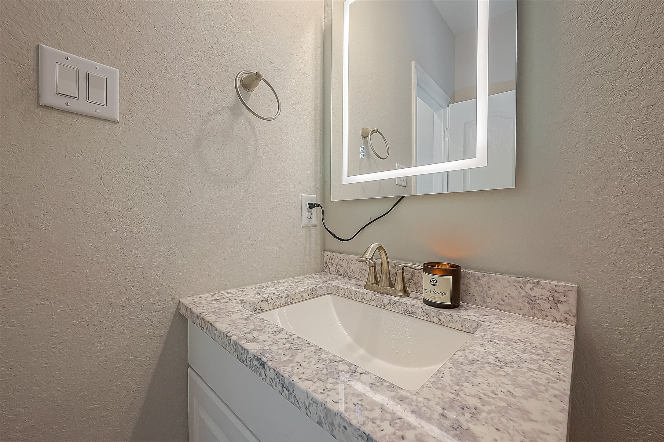 223 Sintra Lake Way Property Photo 16