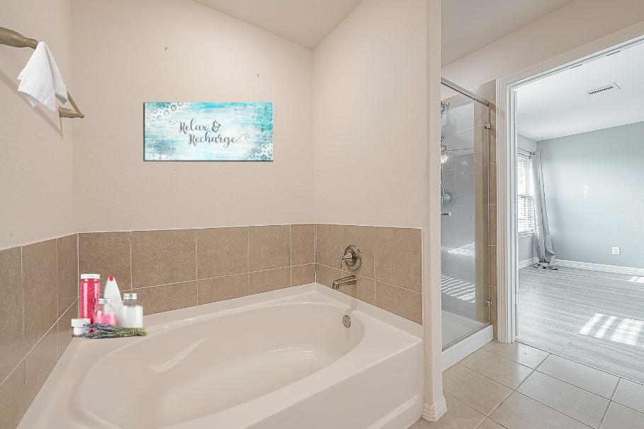 223 Sintra Lake Way Property Photo 25