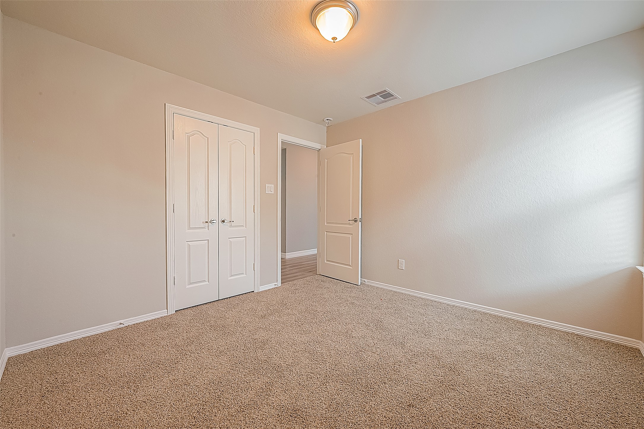 223 Sintra Lake Way Property Photo 27