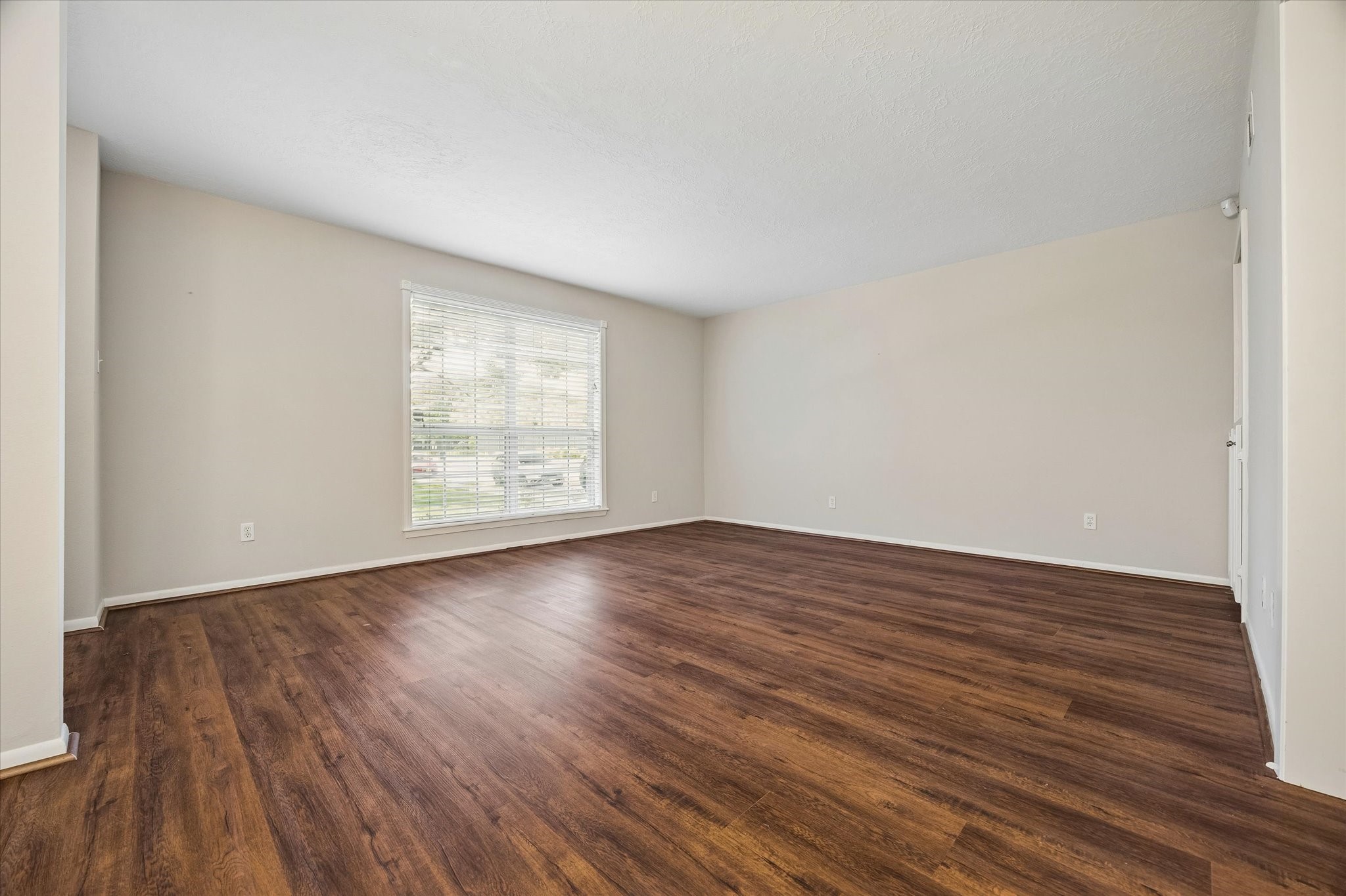 14201 Misty Meadow Lane Property Photo 7