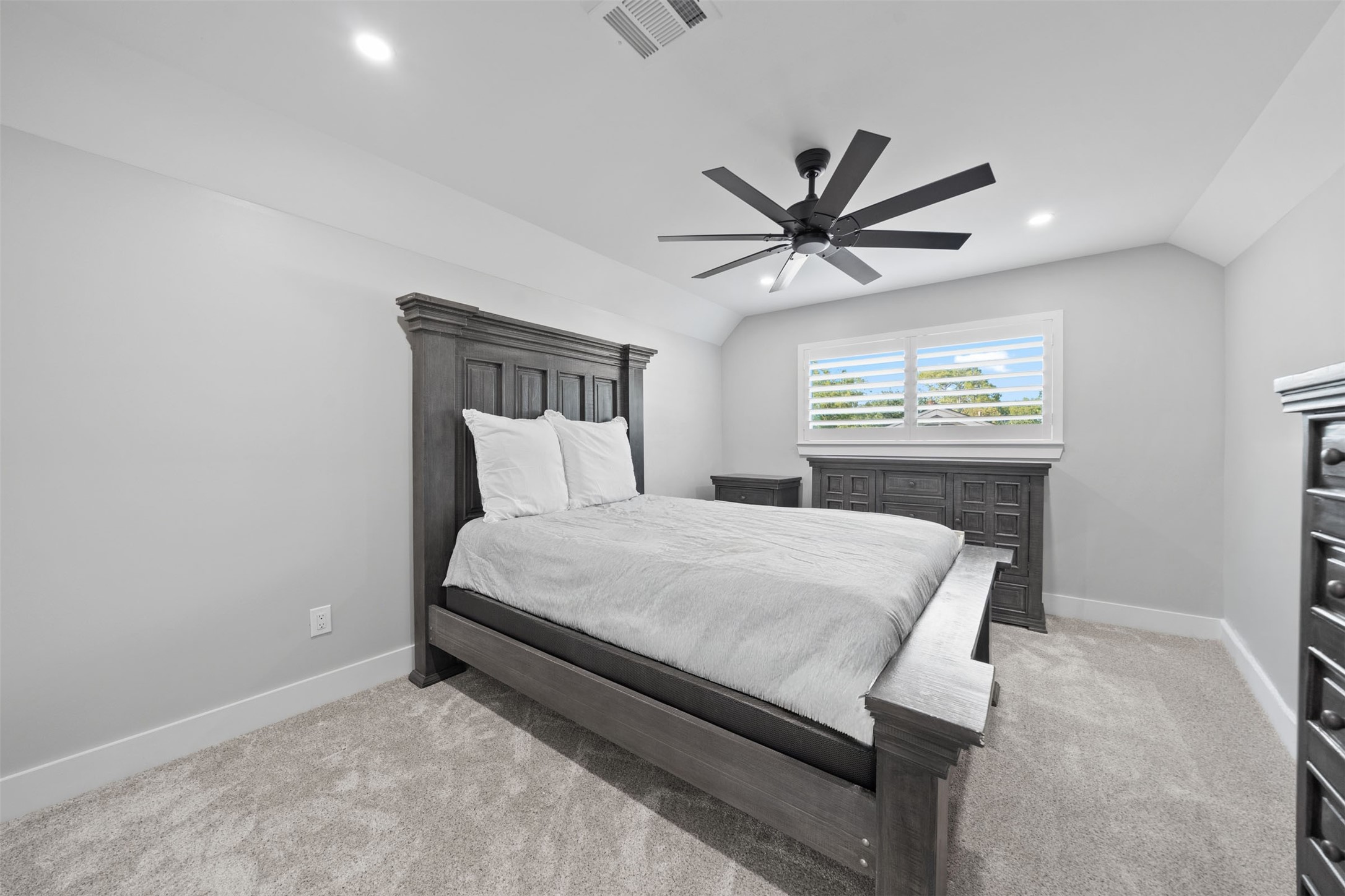 2318 Elmgate Drive Property Photo 30
