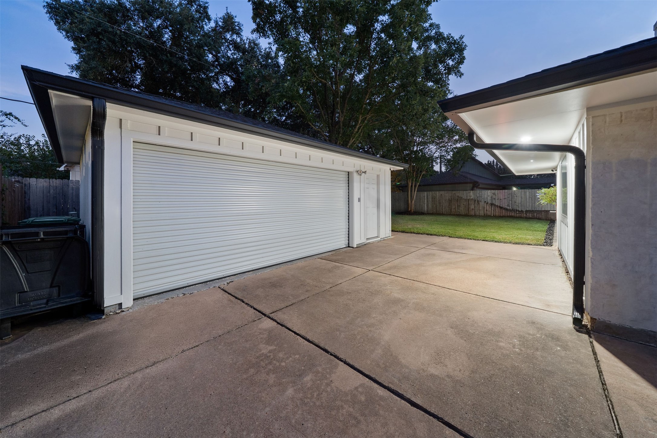 2318 Elmgate Drive Property Photo 42