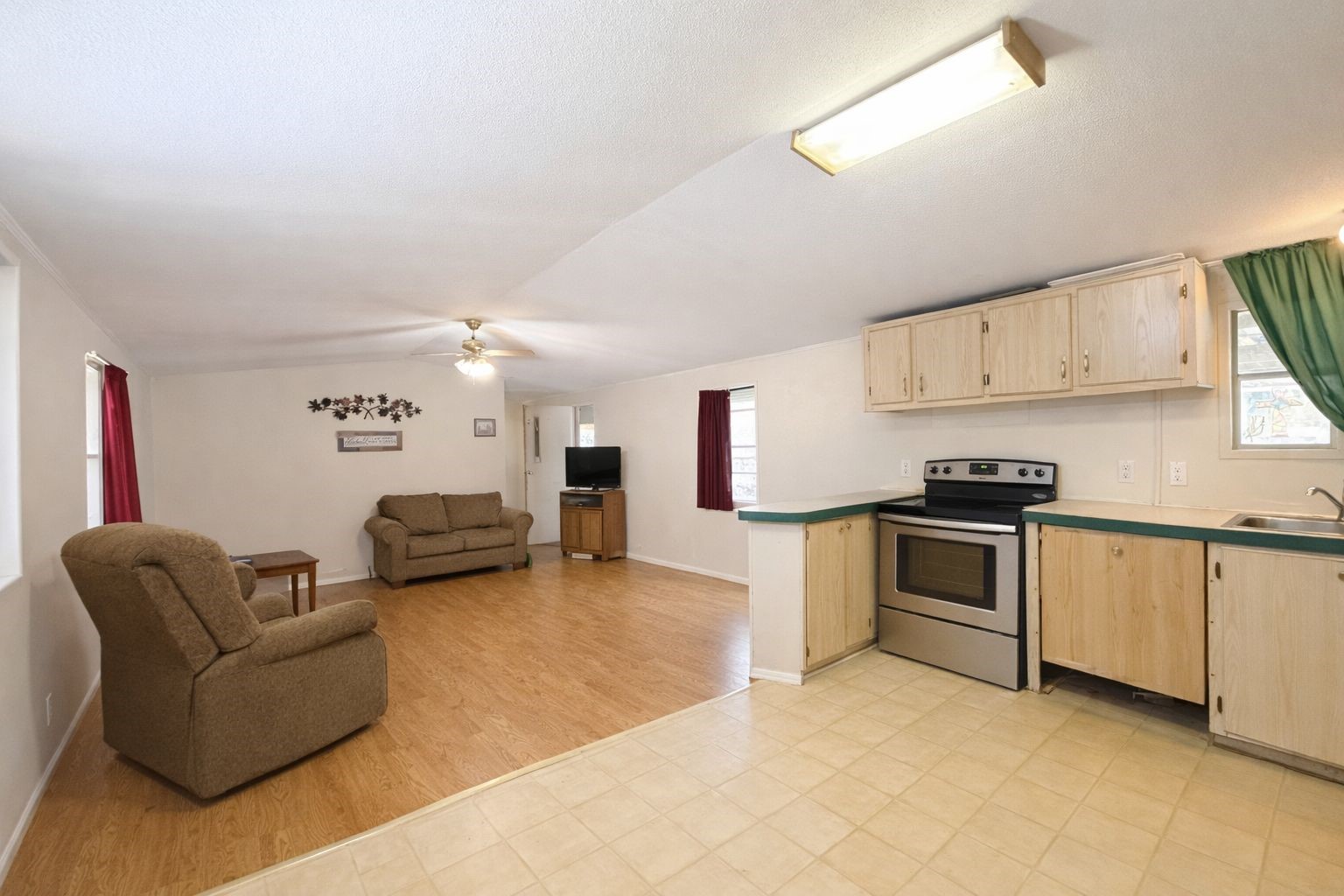 385 County Road 4547 Property Photo 14