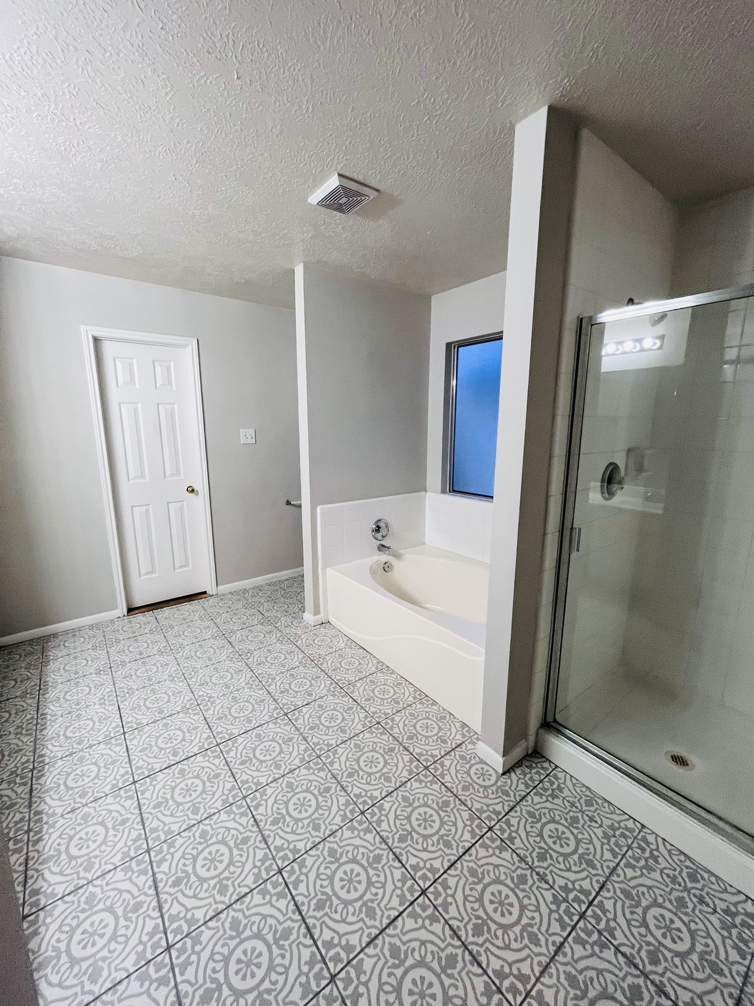 23134 Waterlake Dr Property Photo 8