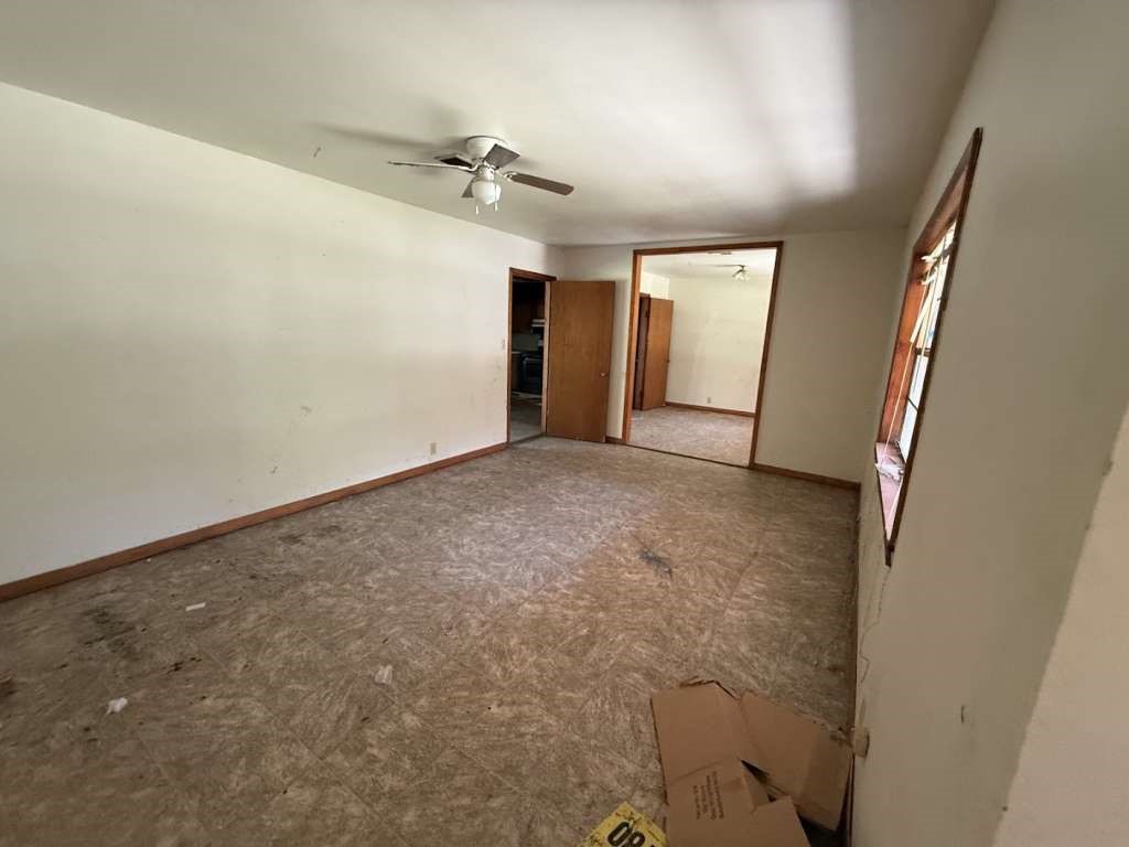 895 S Main Street Property Photo 4