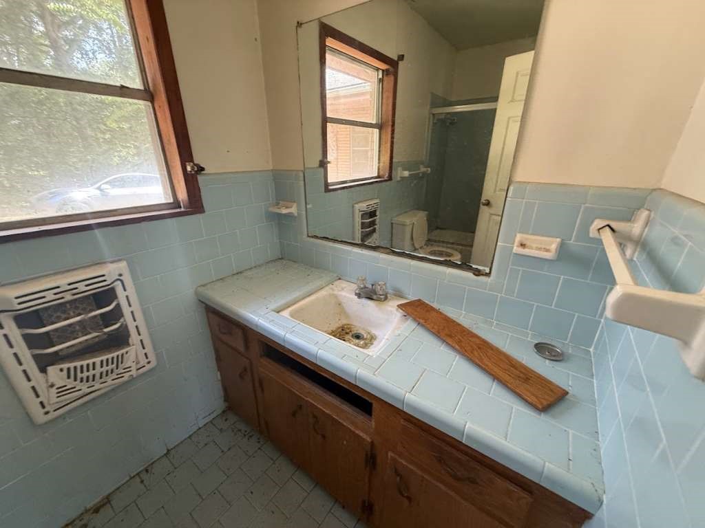 895 S Main Street Property Photo 13