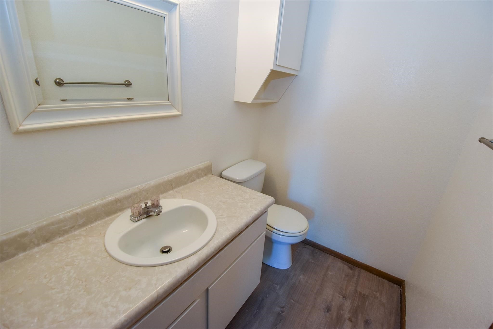 5252 Twin City Highway 376 Property Photo 9