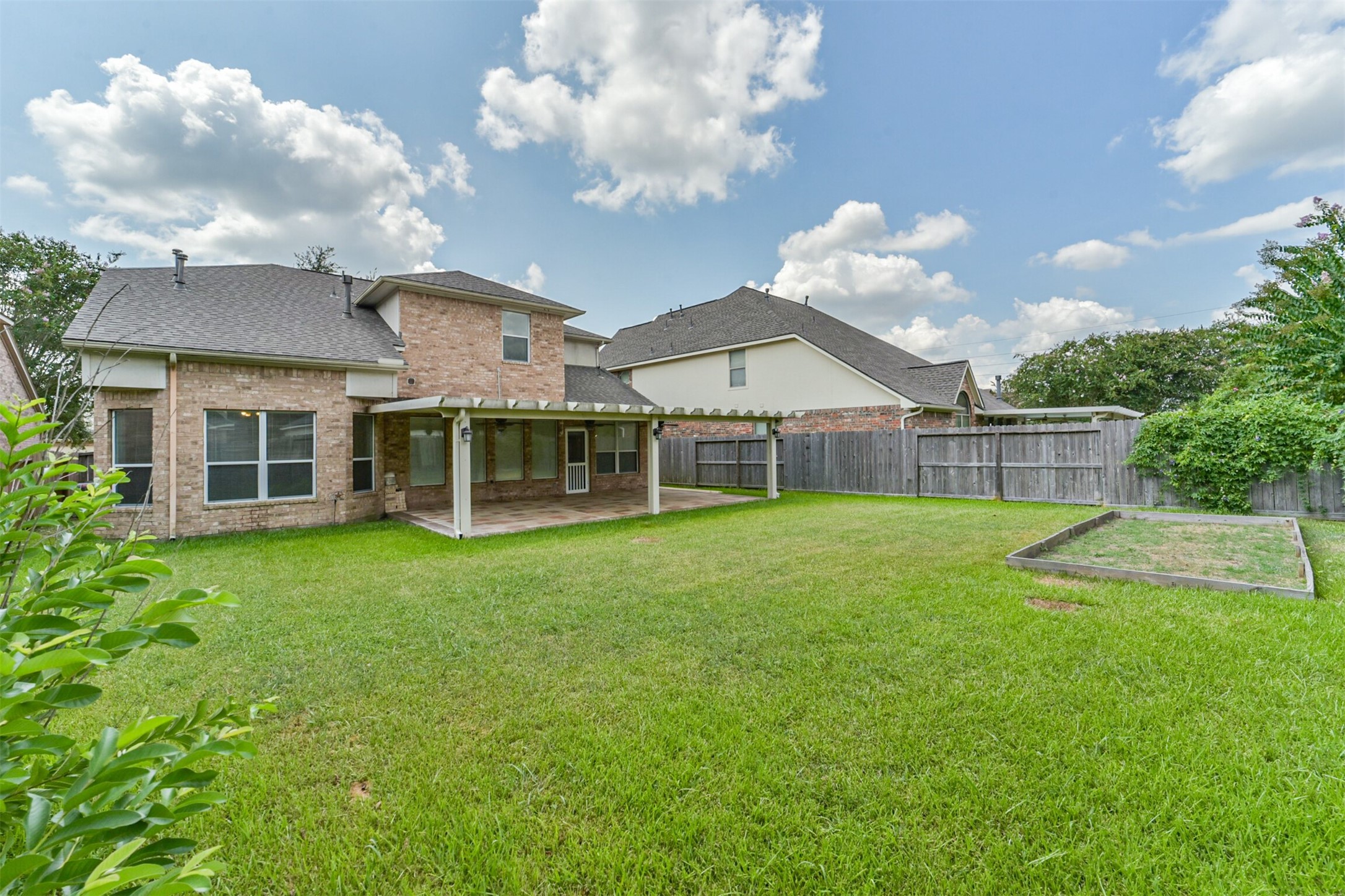2615 Katie Harbor Drive Property Photo 33