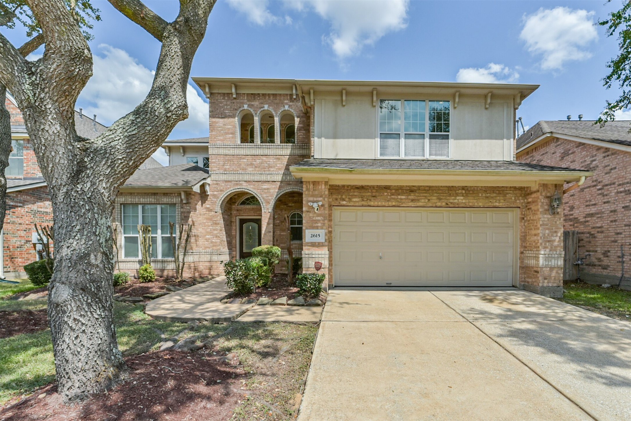 2615 Katie Harbor Drive Property Photo 35