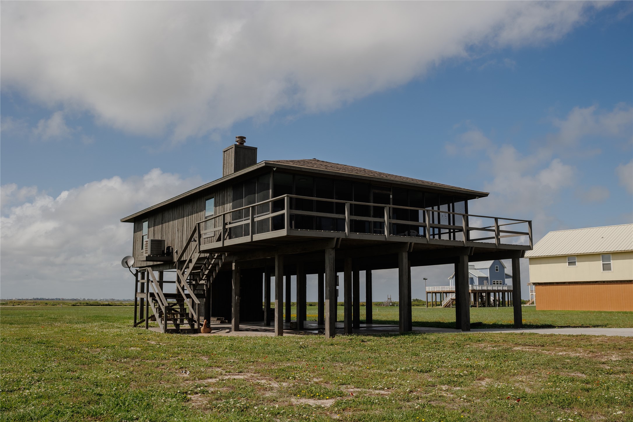 352 Driftwood Drive Property Photo 1