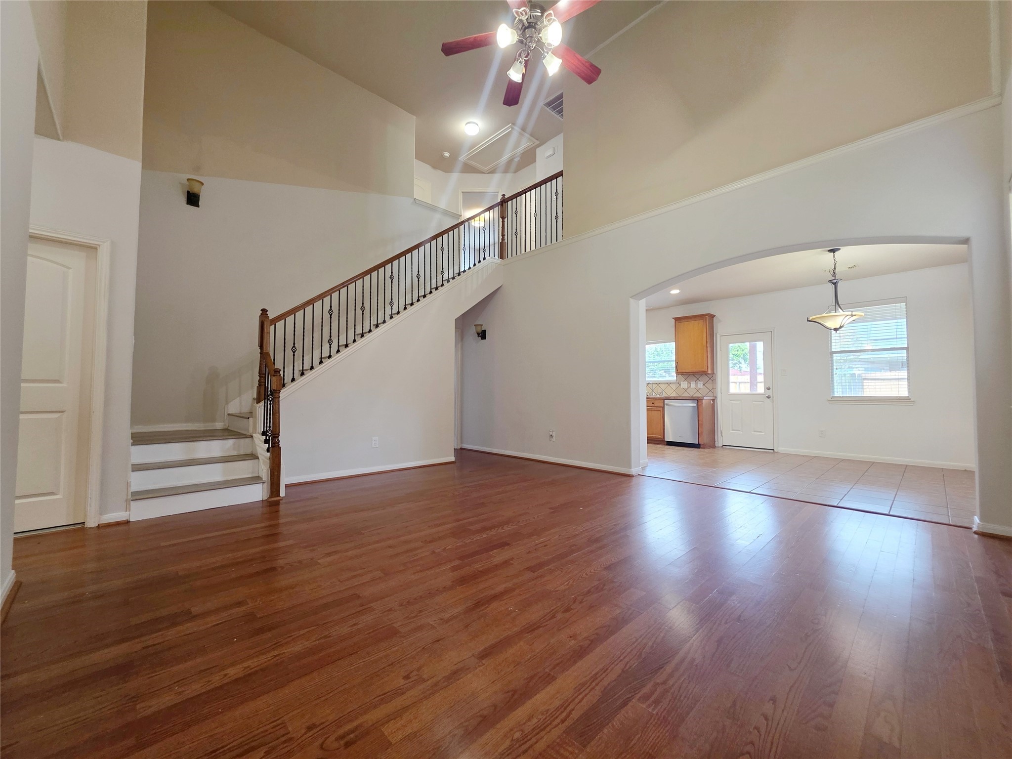 6038 Starbrook Creek Drive Property Photo 6
