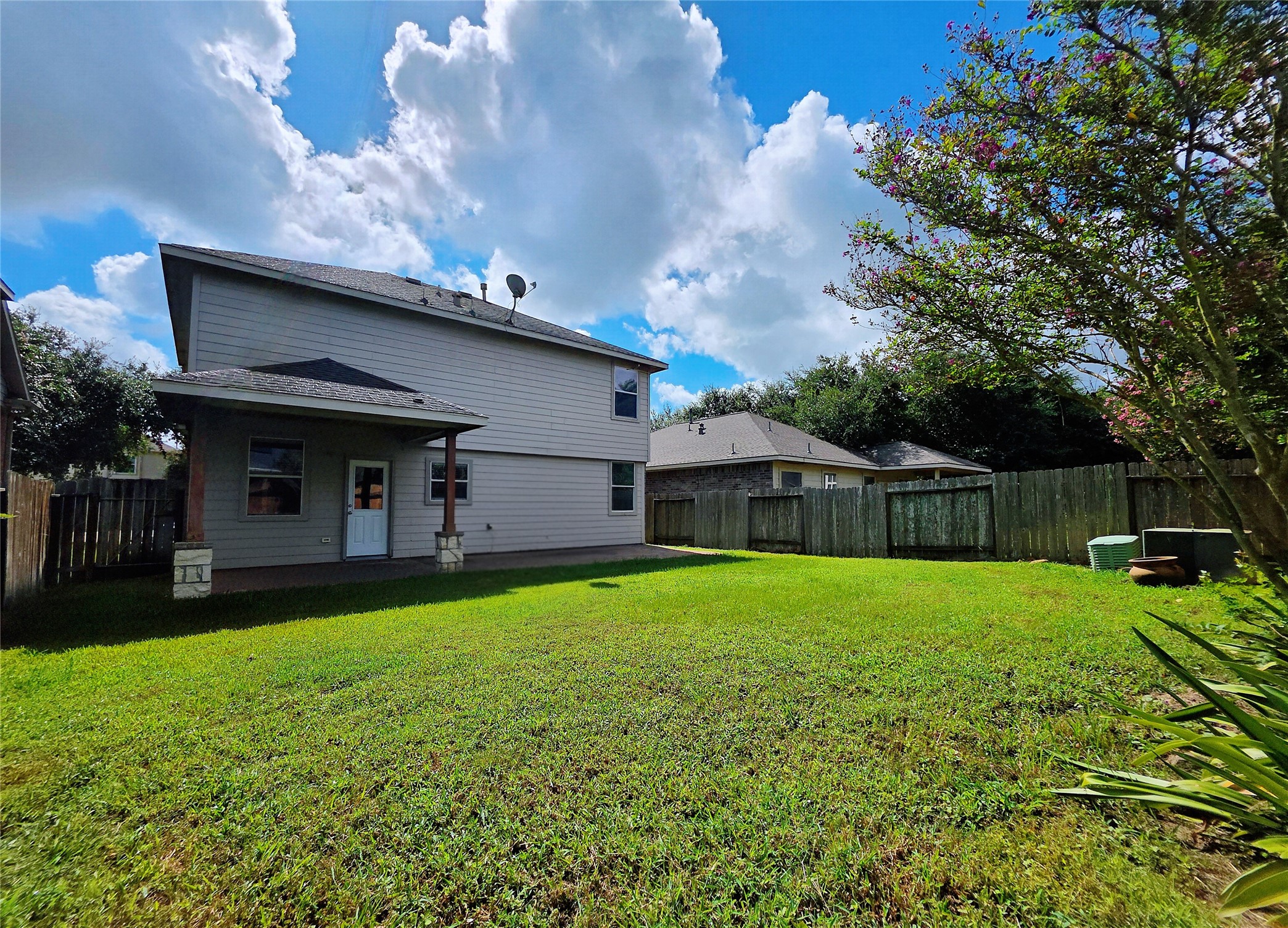 6038 Starbrook Creek Drive Property Photo 27