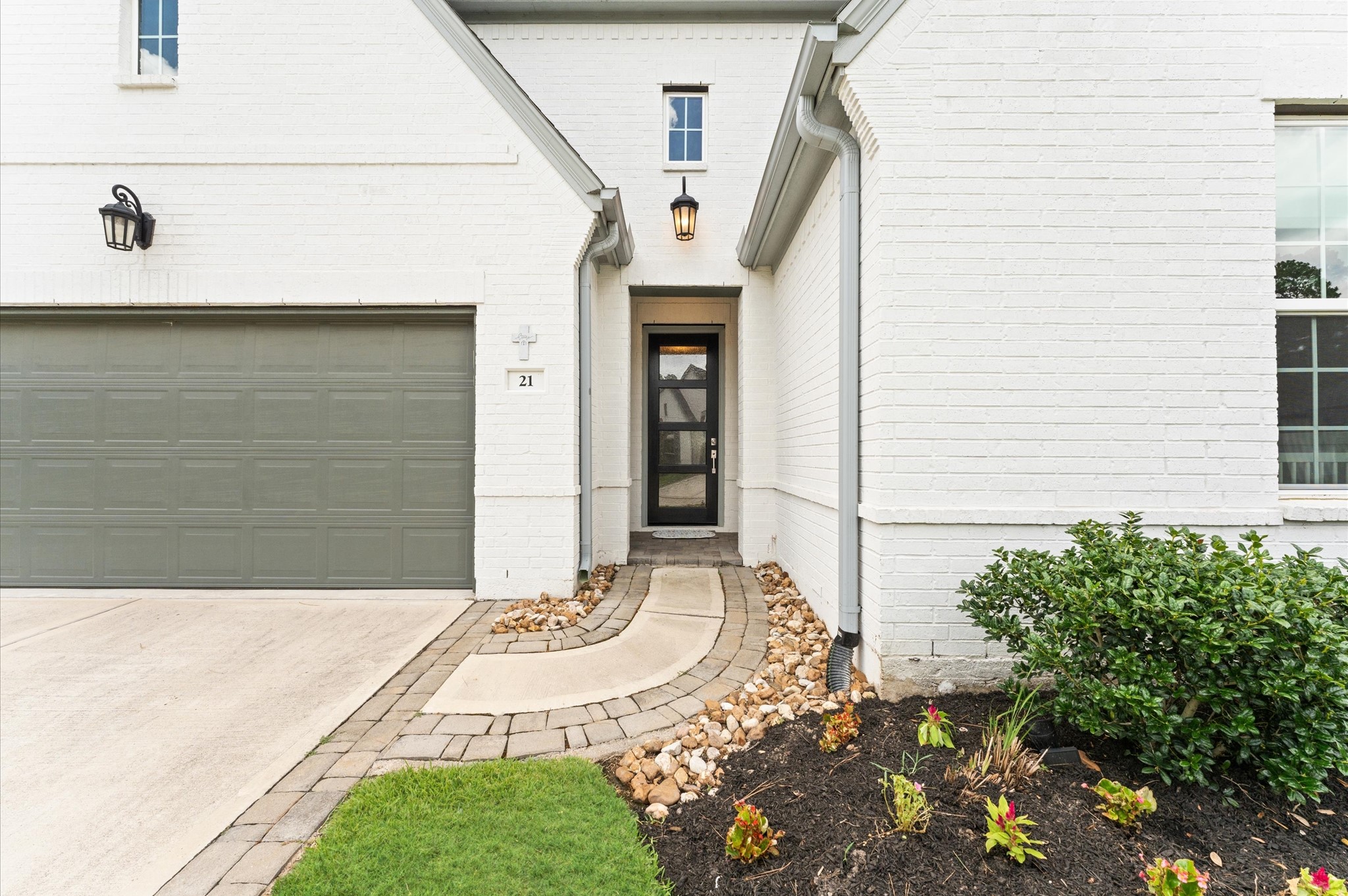 21 Cassena Grove Drive Property Photo 4