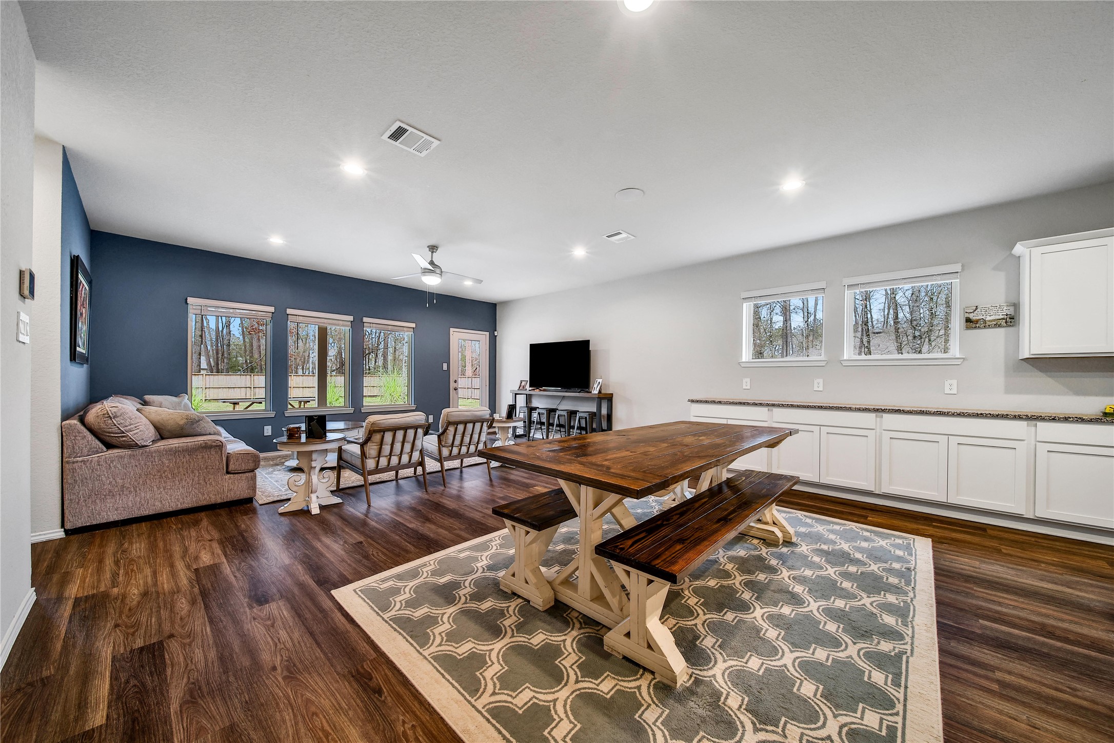 2818 Roman Forest Boulevard Property Photo 9