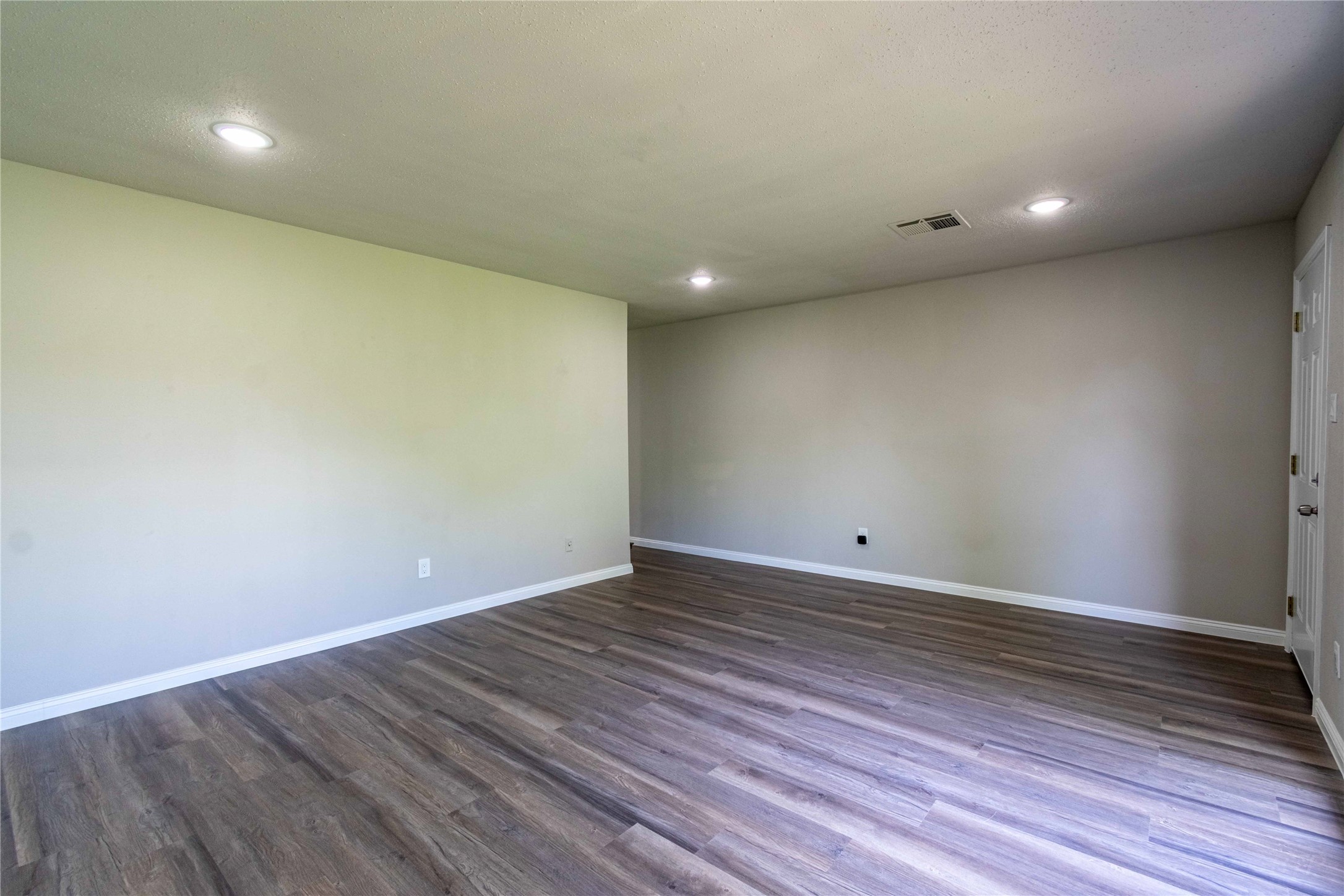 7921 Cook Road Property Photo 10