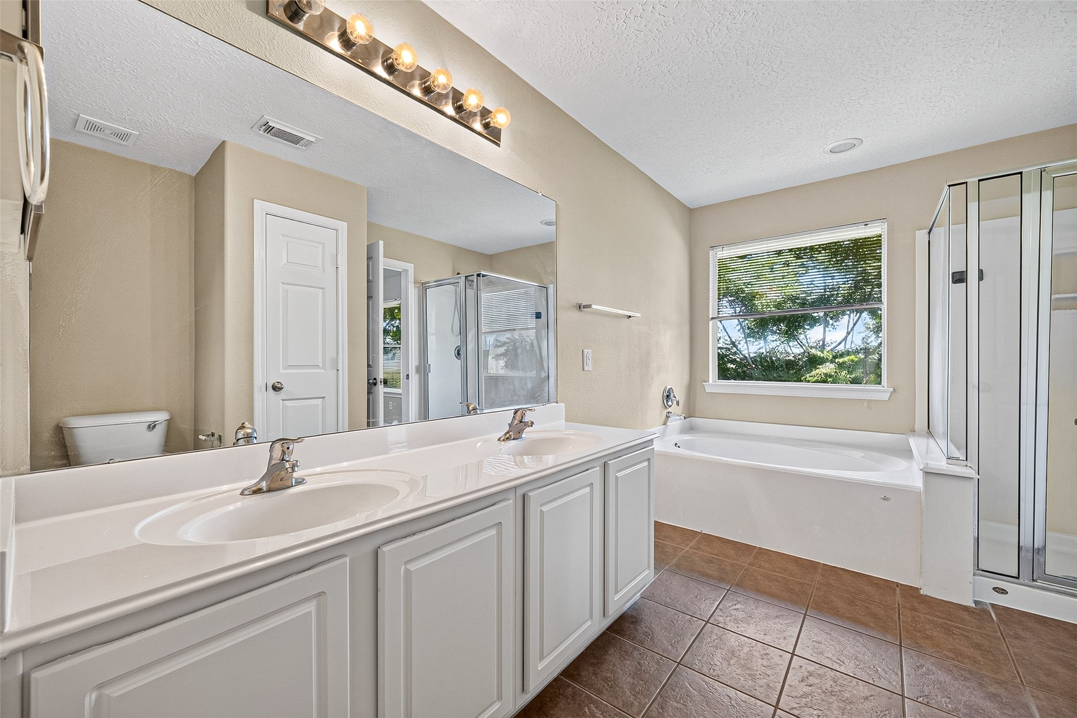 3312 Orchid Trace Lane Property Photo 9