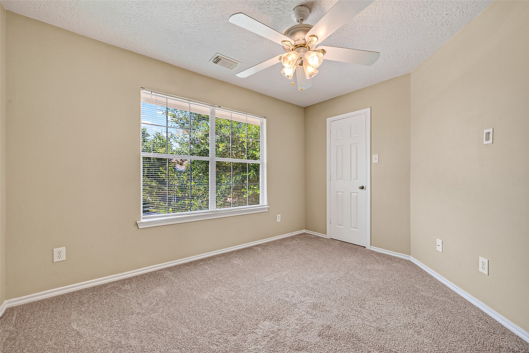 3312 Orchid Trace Lane Property Photo 17