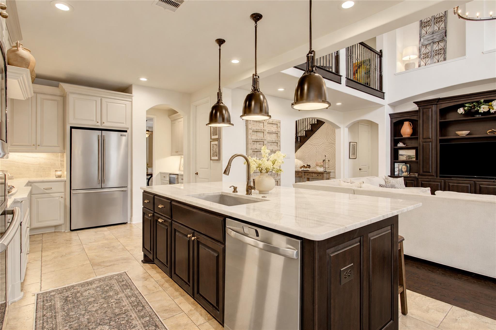 8902 Cresting Ridge Drive Property Photo 32