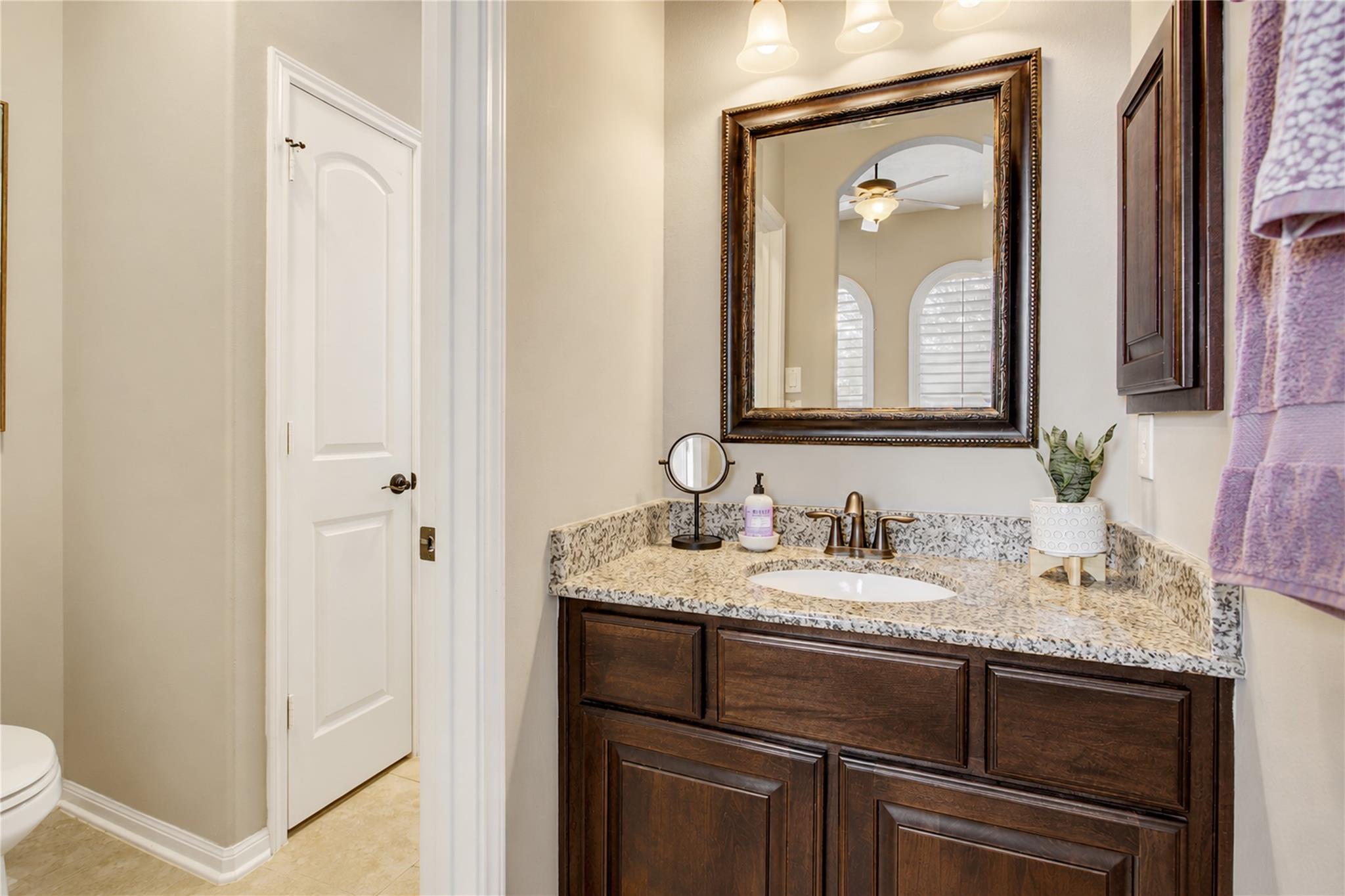 8902 Cresting Ridge Drive Property Photo 43