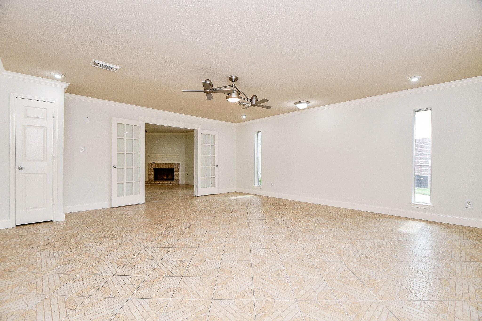4503 Twin Elm Drive, Fresno Tx 77545 Property Photo 10