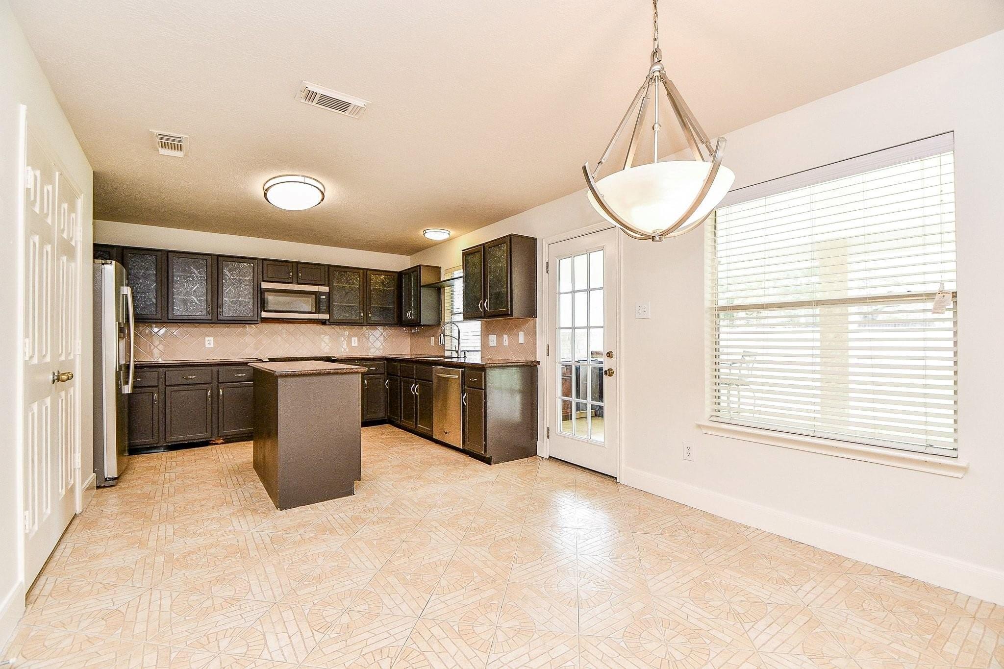4503 Twin Elm Drive, Fresno Tx 77545 Property Photo 17