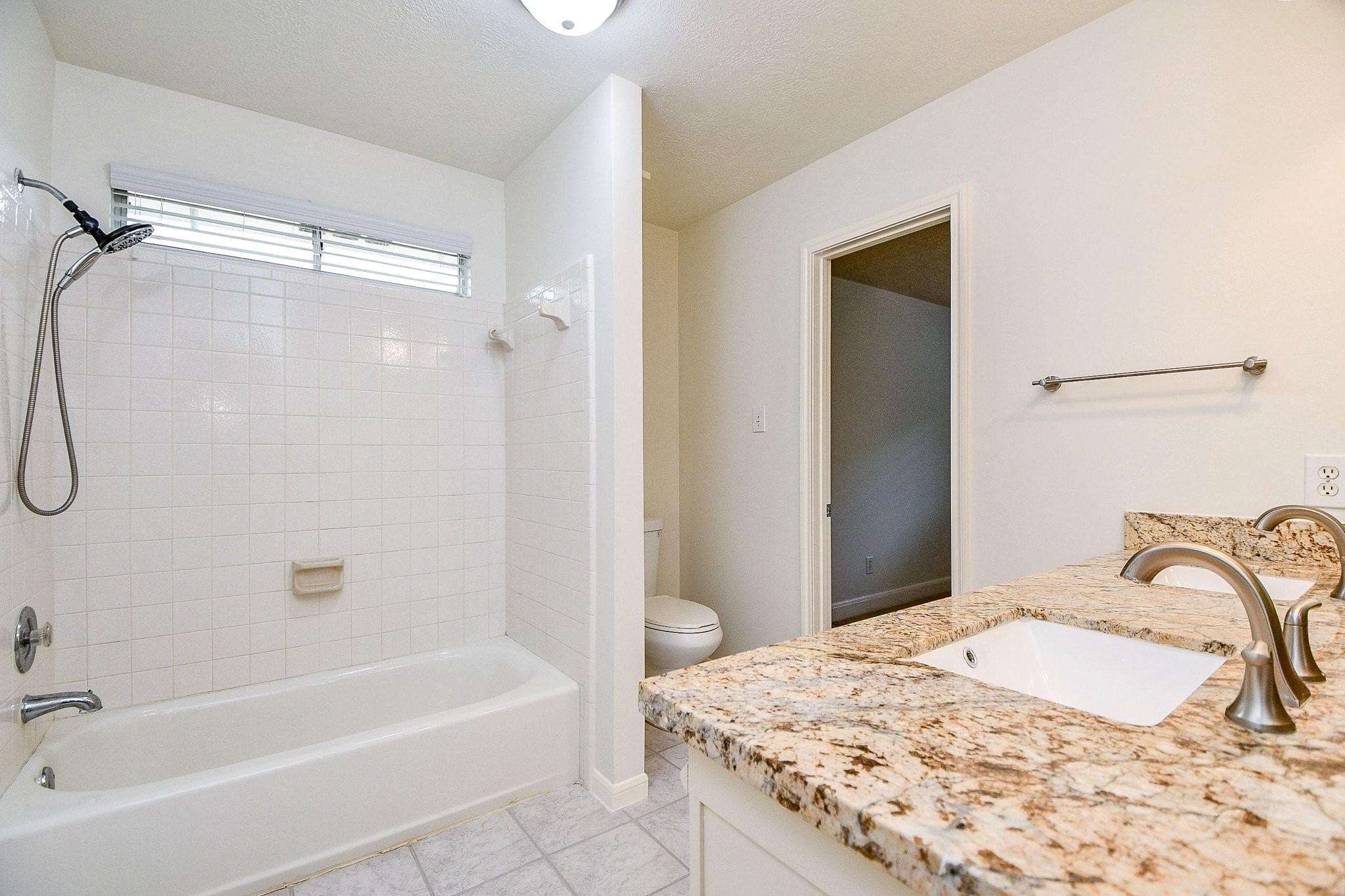 4503 Twin Elm Drive, Fresno Tx 77545 Property Photo 35
