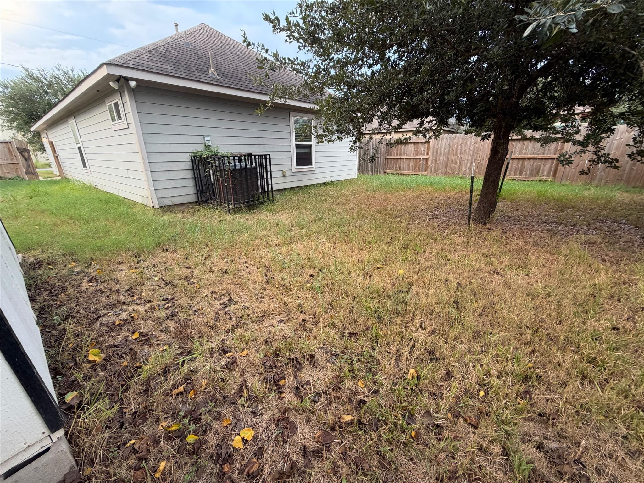 8031 Canyon Street, Houston Tx 77051 Property Photo 25