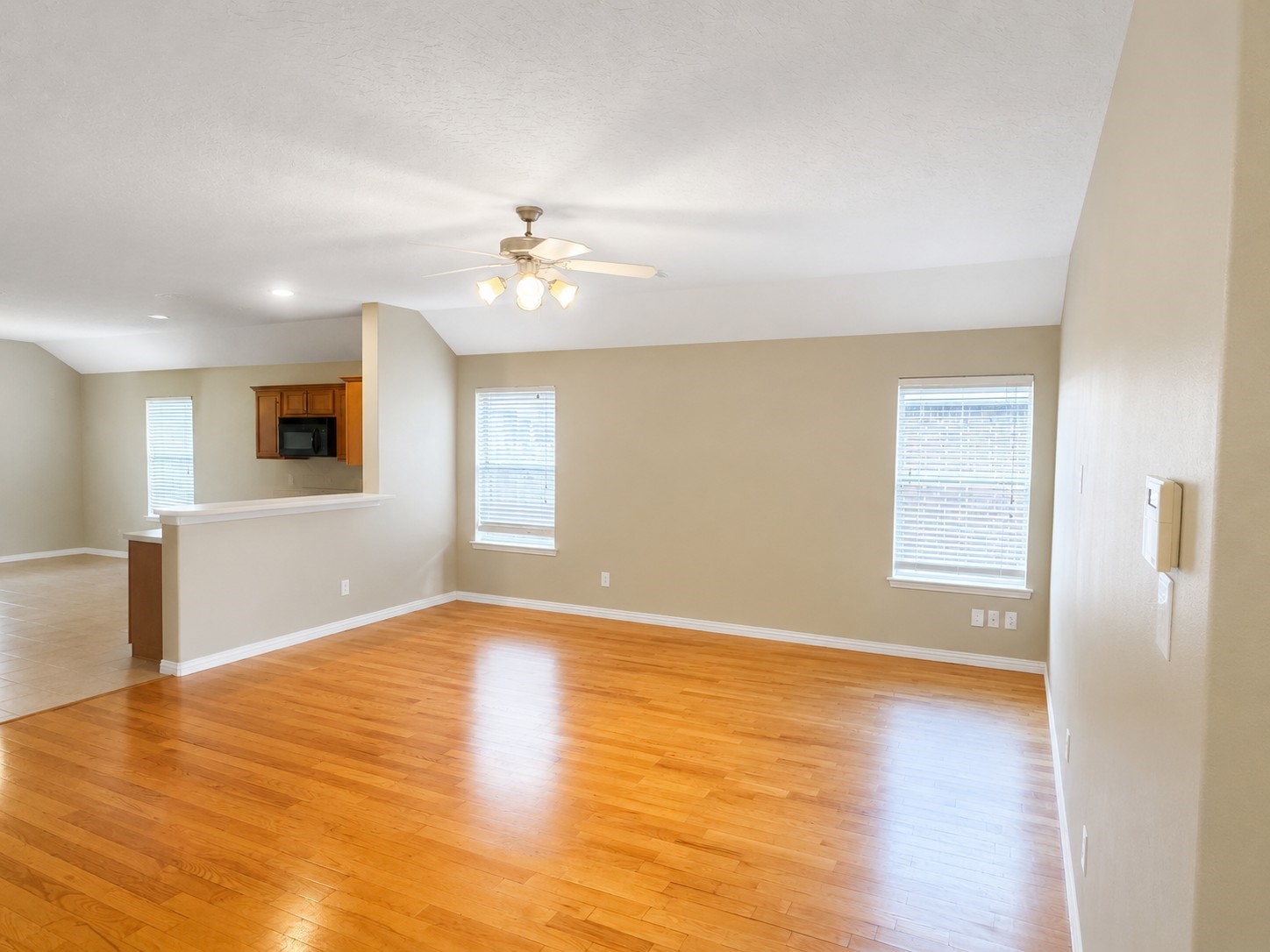2119 Hawthorne Brook Property Photo 5