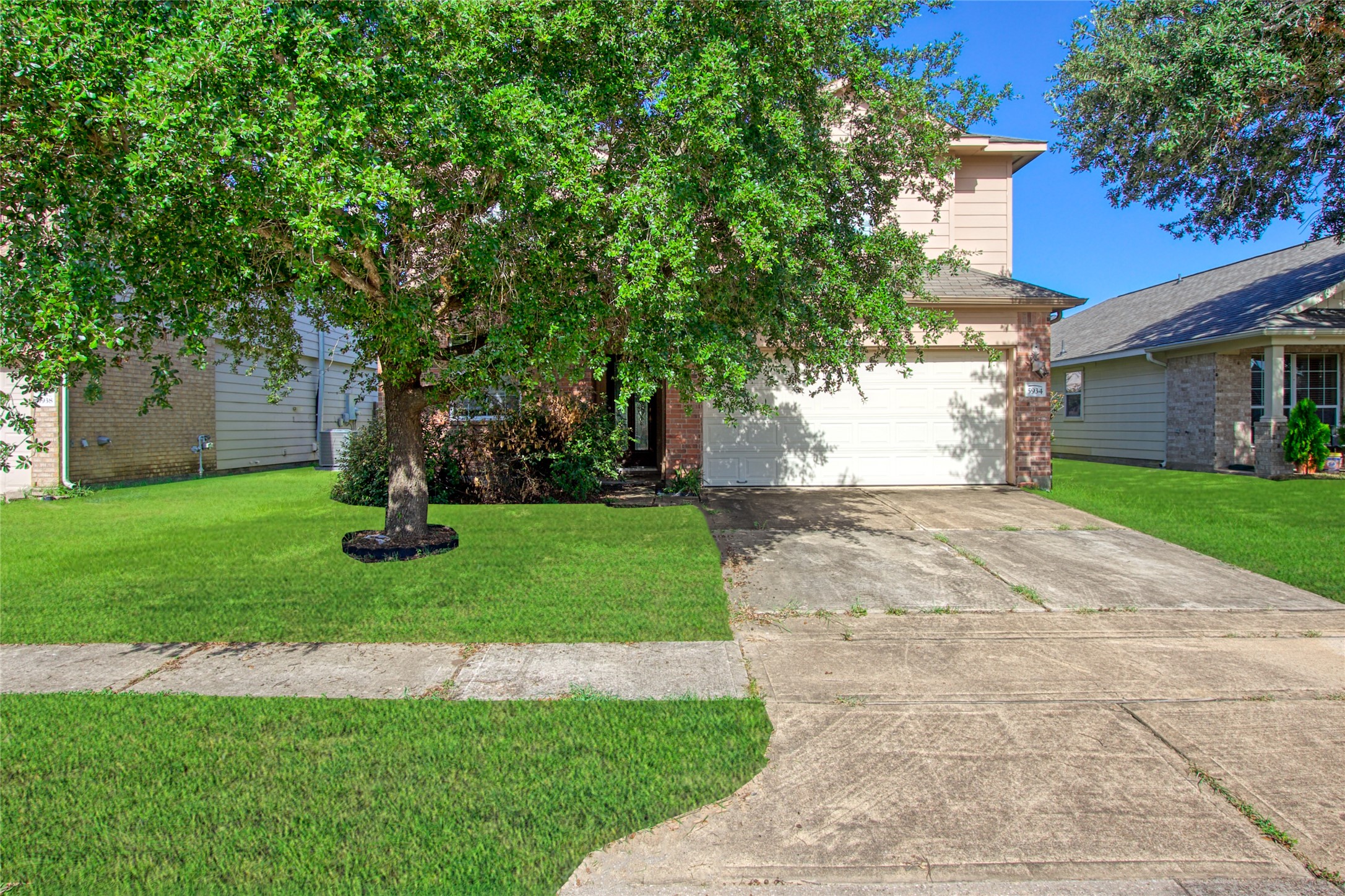 5934 Sugar Field Lane Property Photo 2